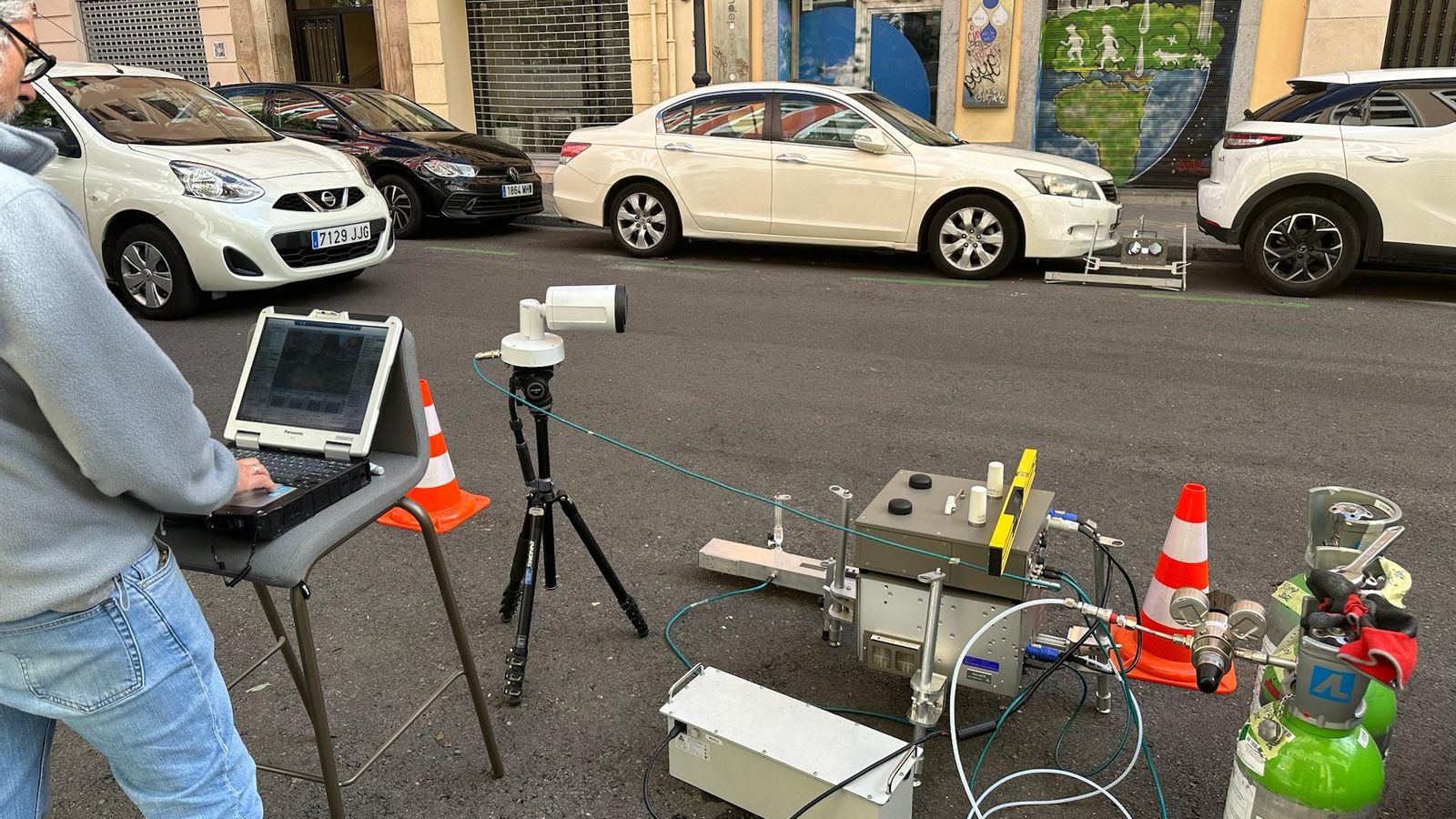 La instalación es altamente portable, de modo que puede situarse prácticamente en cualquier vía. La instalación es altamente portable, de modo que puede situarse prácticamente en cualquier vía.