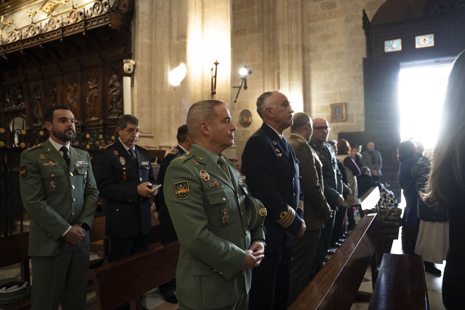 El Pendón vuelve a alzarse en Almería: memoria y ciudad bajo la luz de diciembre