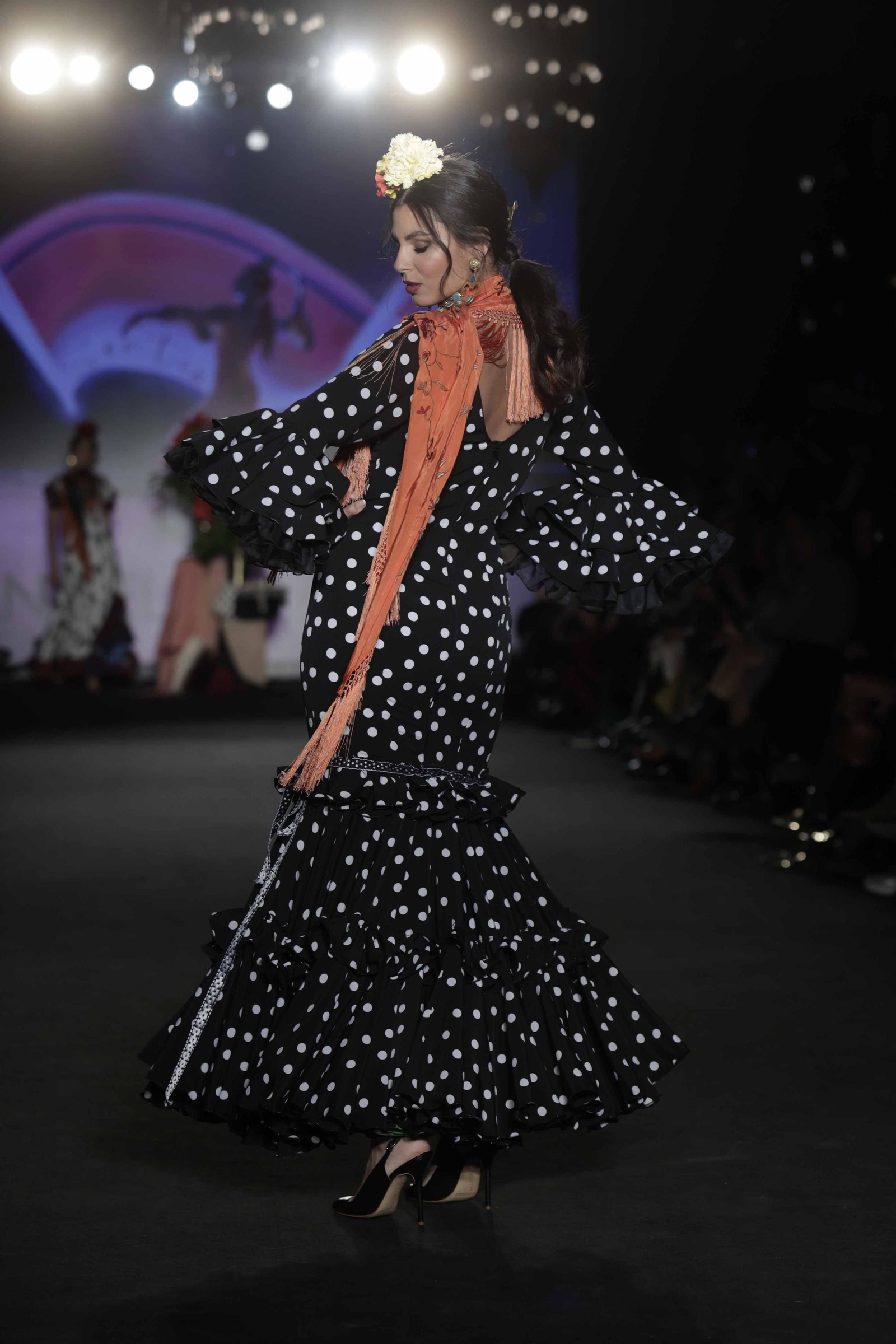 El desfile Ángela & Adela en  We Love Flamenco, todas las fotos