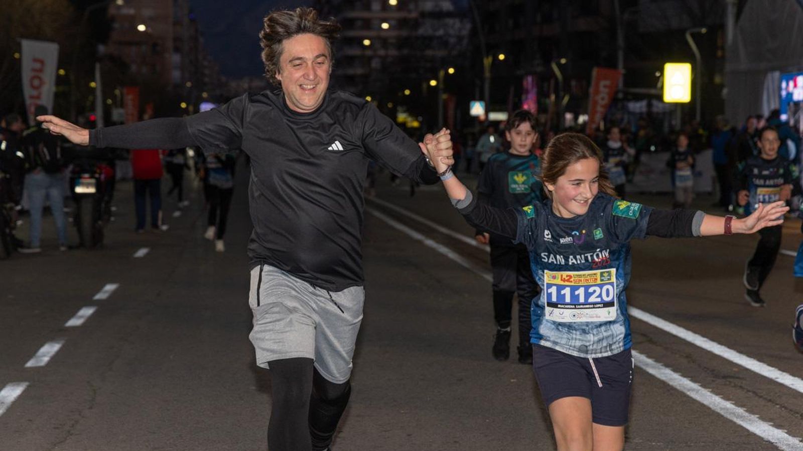 En imágenes: más de 1700 participantes en la Carrera Infantil de San Antón