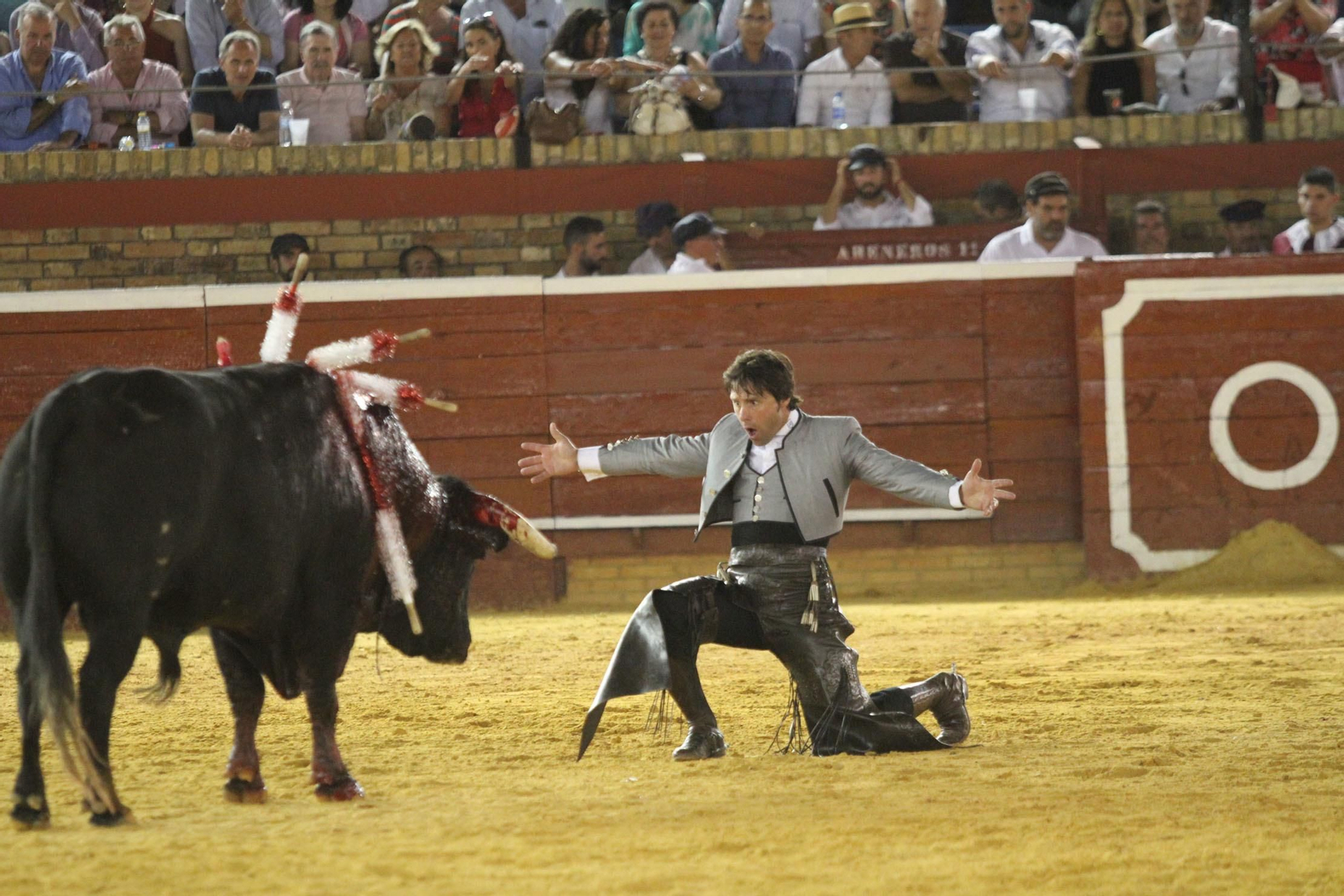 Festejo de Rejones en el coso de La Merced por Colombinas.