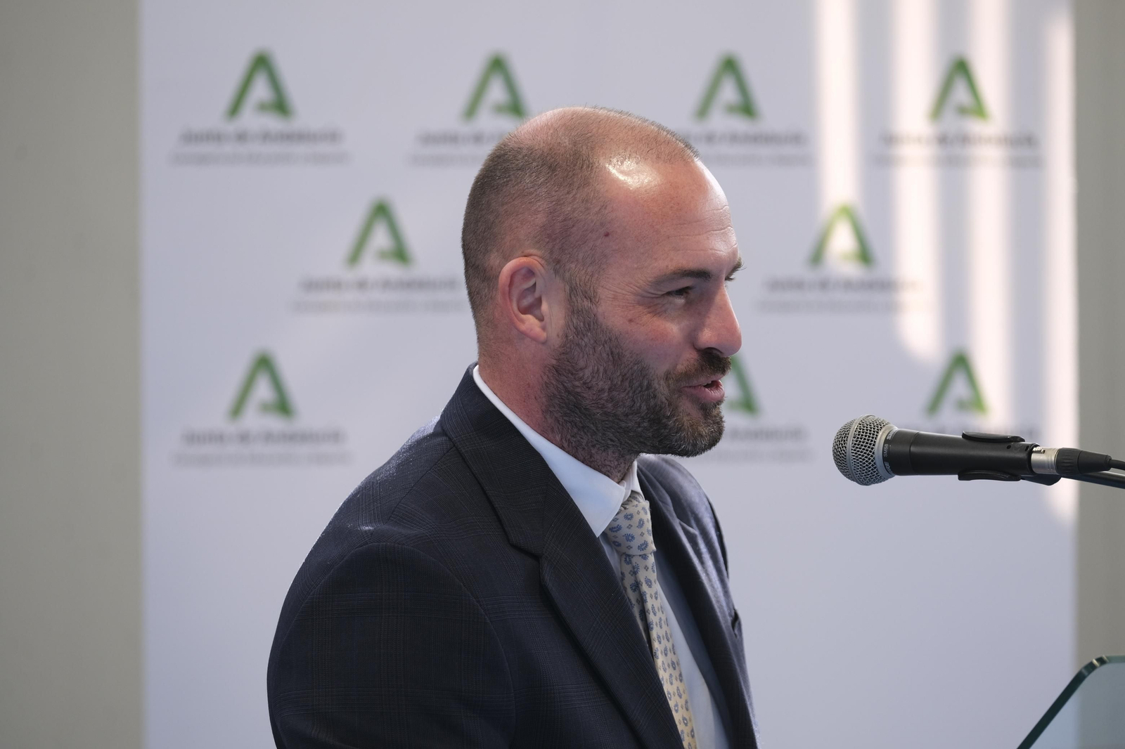 Imágenes de la inauguración de un colegio en Viator. Javier Imbroda. Almería