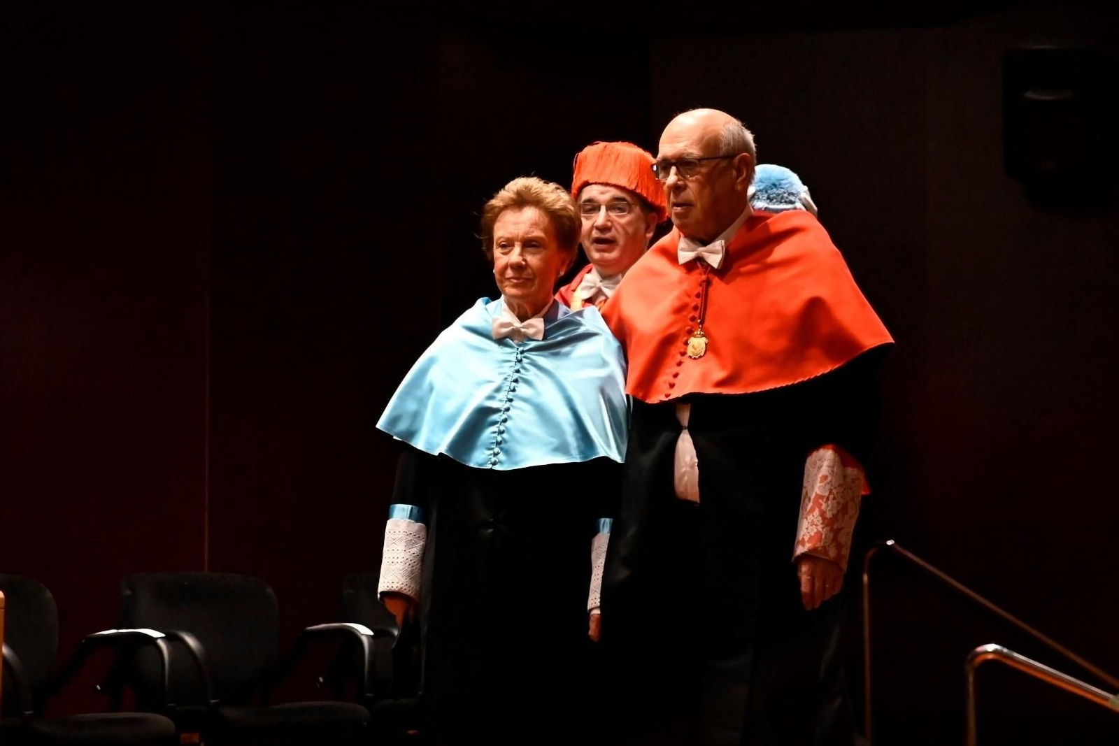 Las fotografías de la investidura de Pilar León-Castro y Rafael Illescas como doctores honoris causa en Córdoba