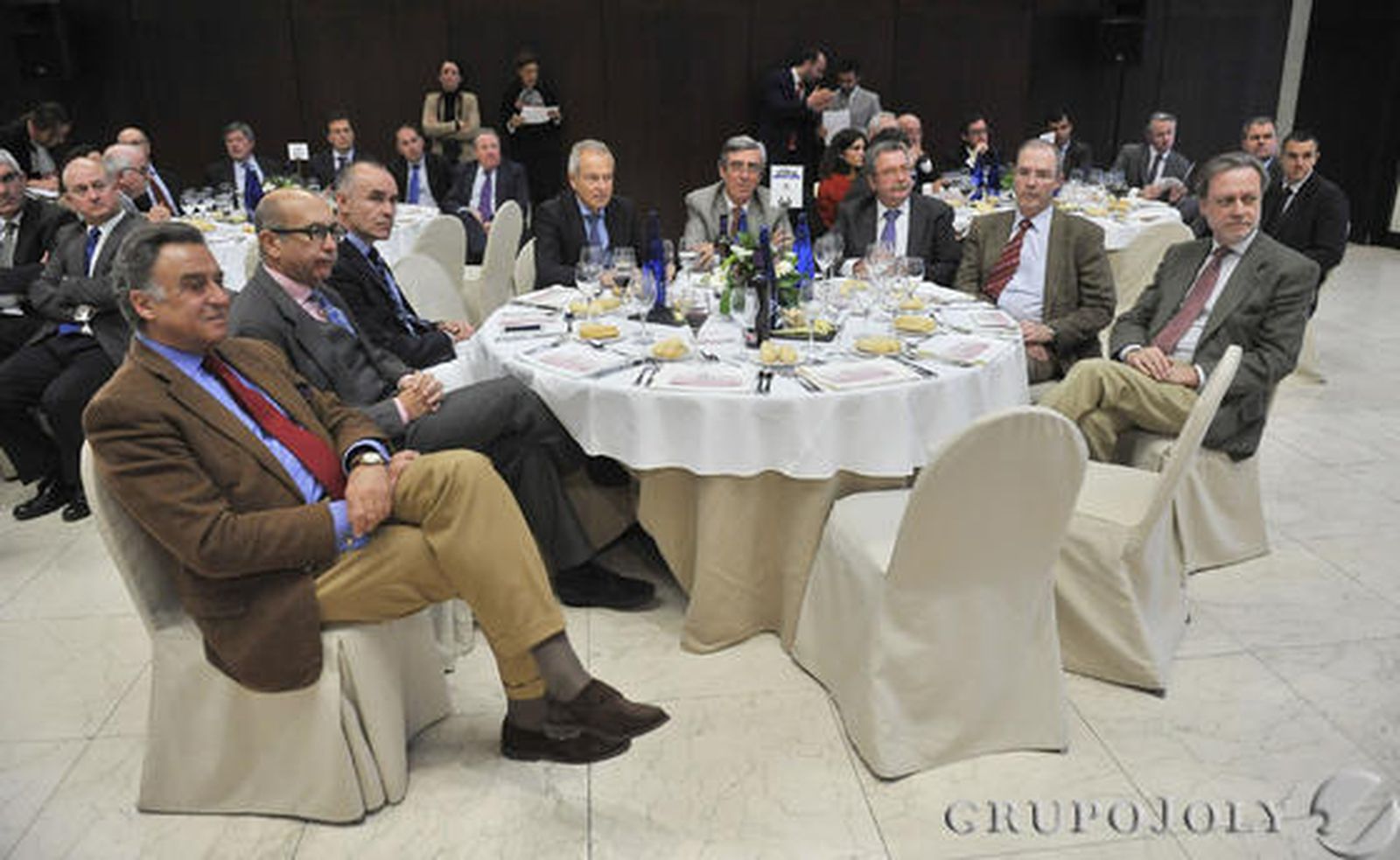 Felipe Luis Maestro, Manuel Marchena, Antonio Muñoz, José Pozo, Alfredo Álvarez, Ángel Gallego, Manuel Clavero y Miguel Ángel de la Rosa. / Fotos: B. Vargas·J.C. Vázquez