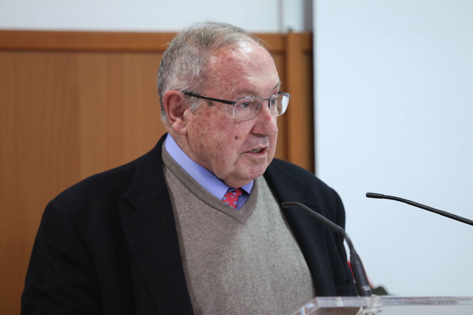 Fotogalería de la Medalla de Oro al Mérito Cameral a D. Diego Martínez Cano