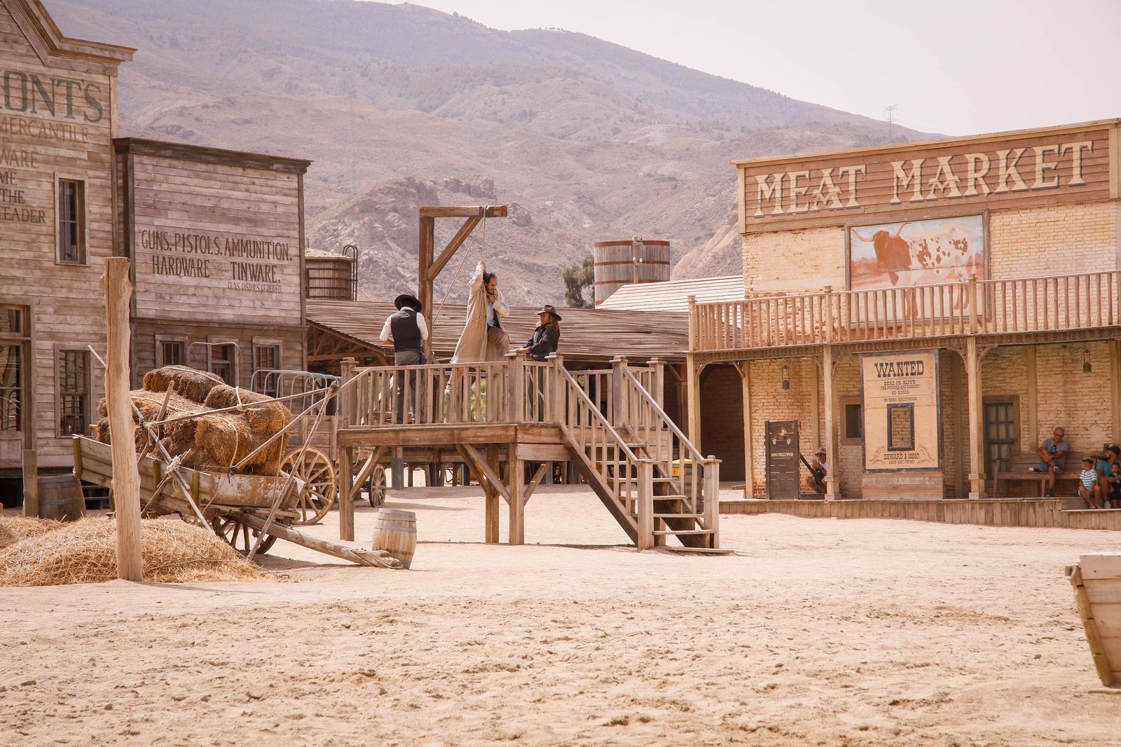 Imágenes del museo a los grandes empresarios y familias históricas de Almería