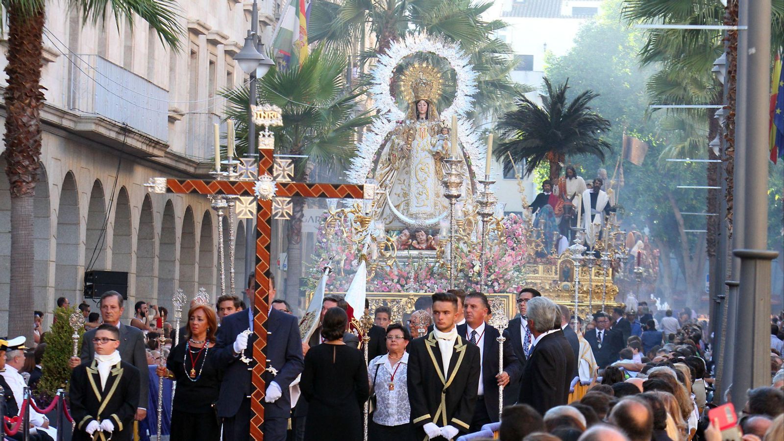 La Virgen de la Merced abre el recorrido oficial de la magna del 2016