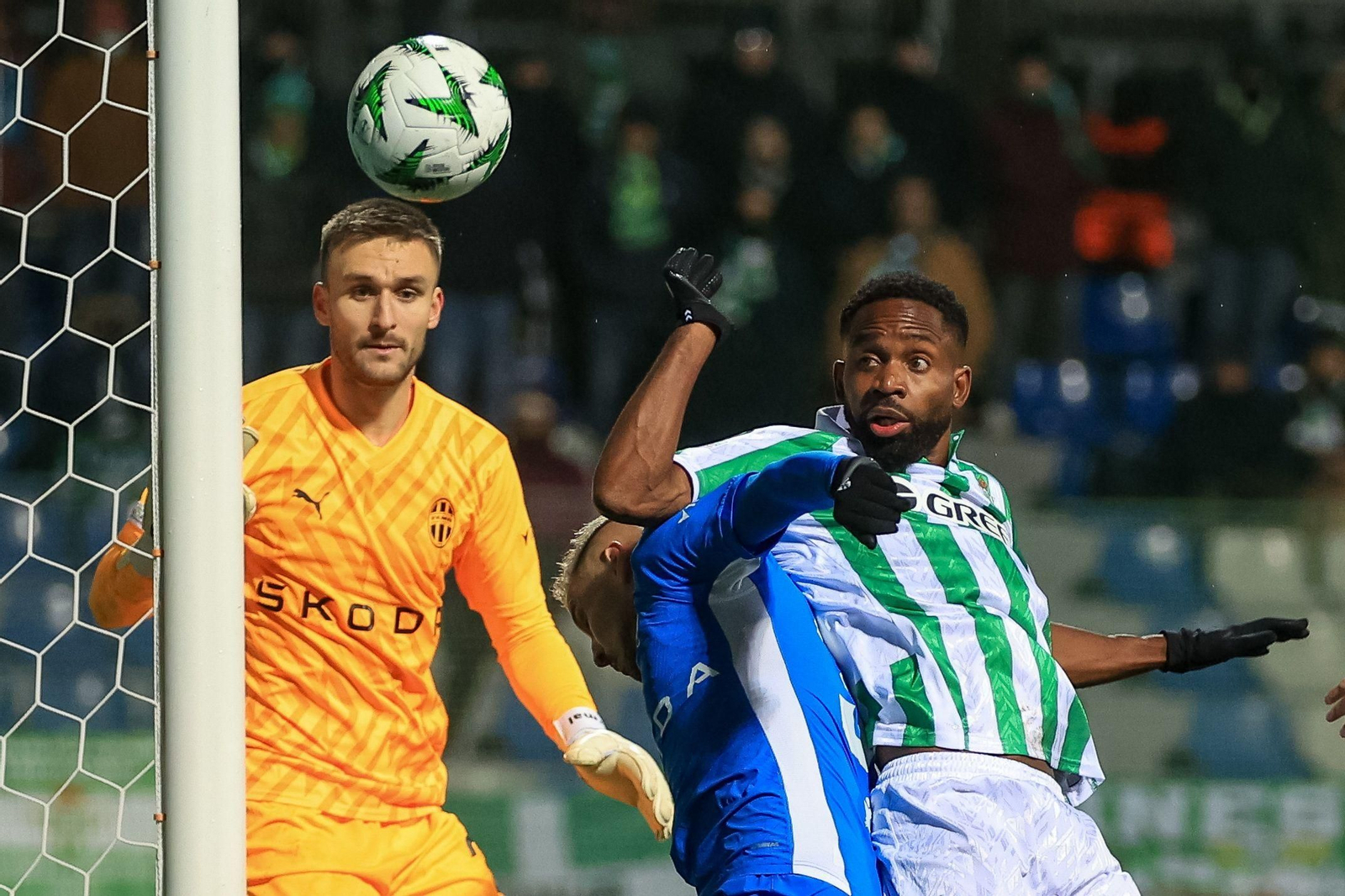 Las fotos del Mladá Boleslav - Betis de la Conference League