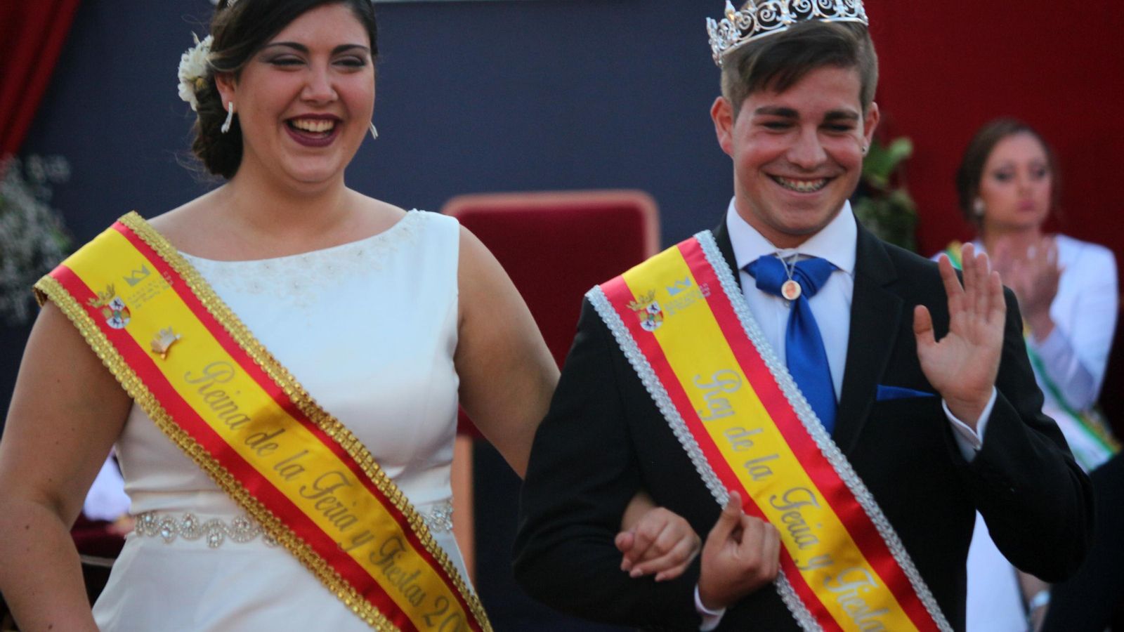 Silvia Bernal y Daniel Díaz tras ser coronados como Reyes de la Feria de Puerto Real
