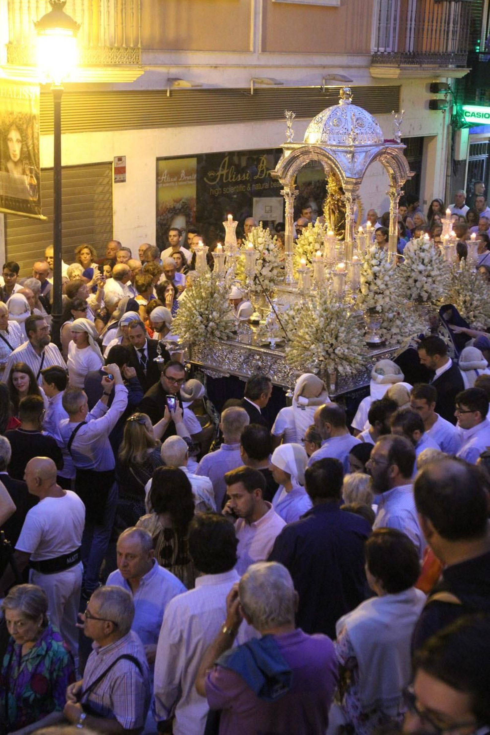 Procesión solemne de la Virgen de la Cinta.