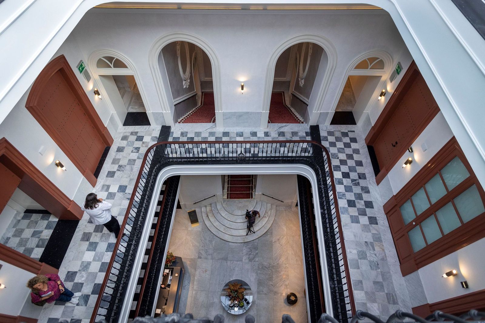 Interior de un hotel ubicado en el centro de Cádiz.