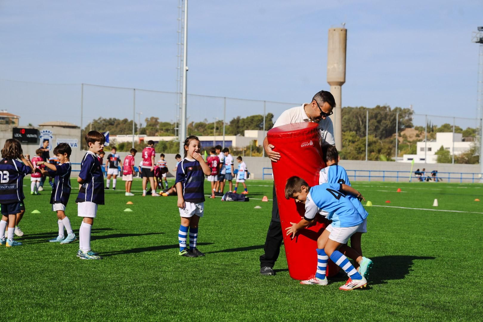 Imágenes de la inauguración del campo de rugby de Huelva