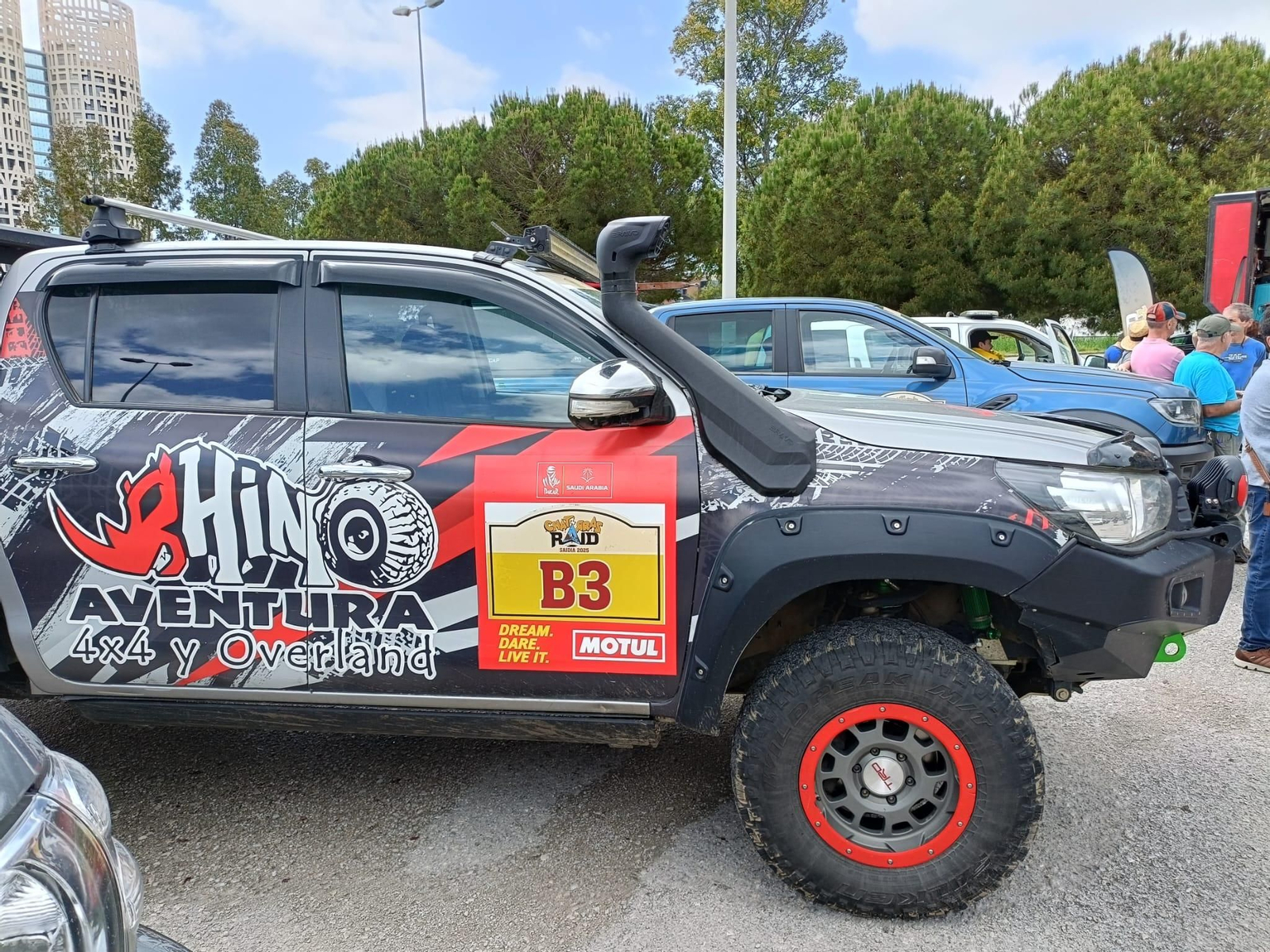 Palmones acoge la salida del Chatarras Raid 2025 rumbo a Marruecos