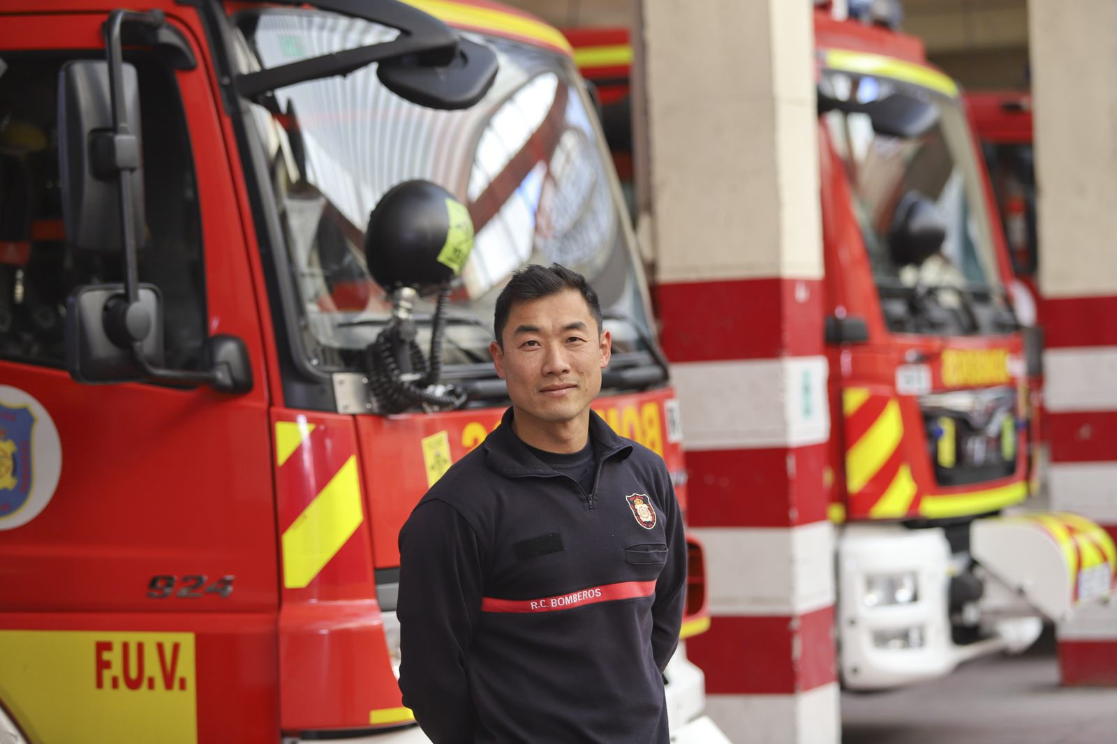 Liang, el bombero chino, en el parque central de Martiricos