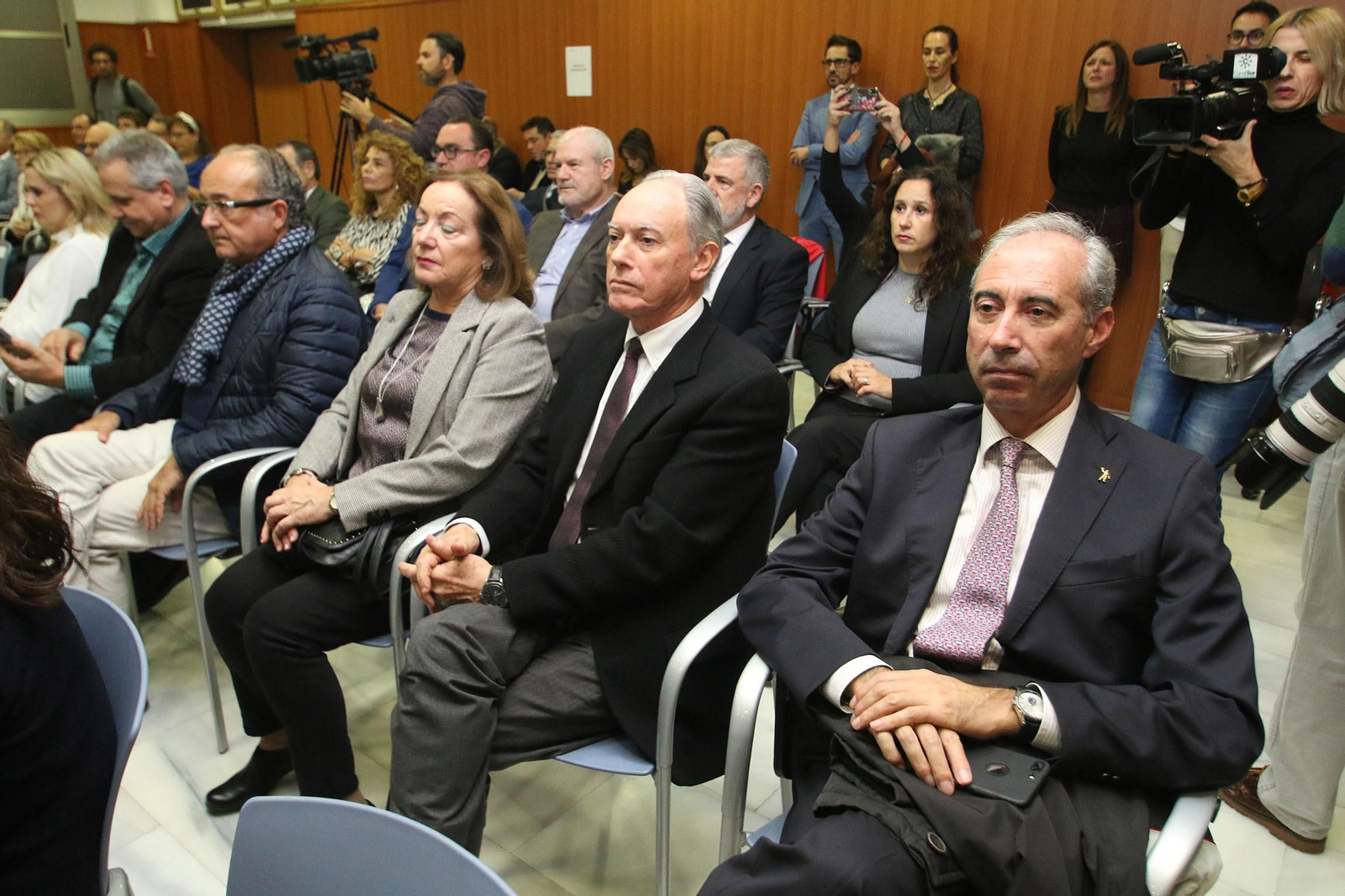 Fotogalería de la toma de posesión de Jerónimo Pérez como presidente de la Cámara de Comercio