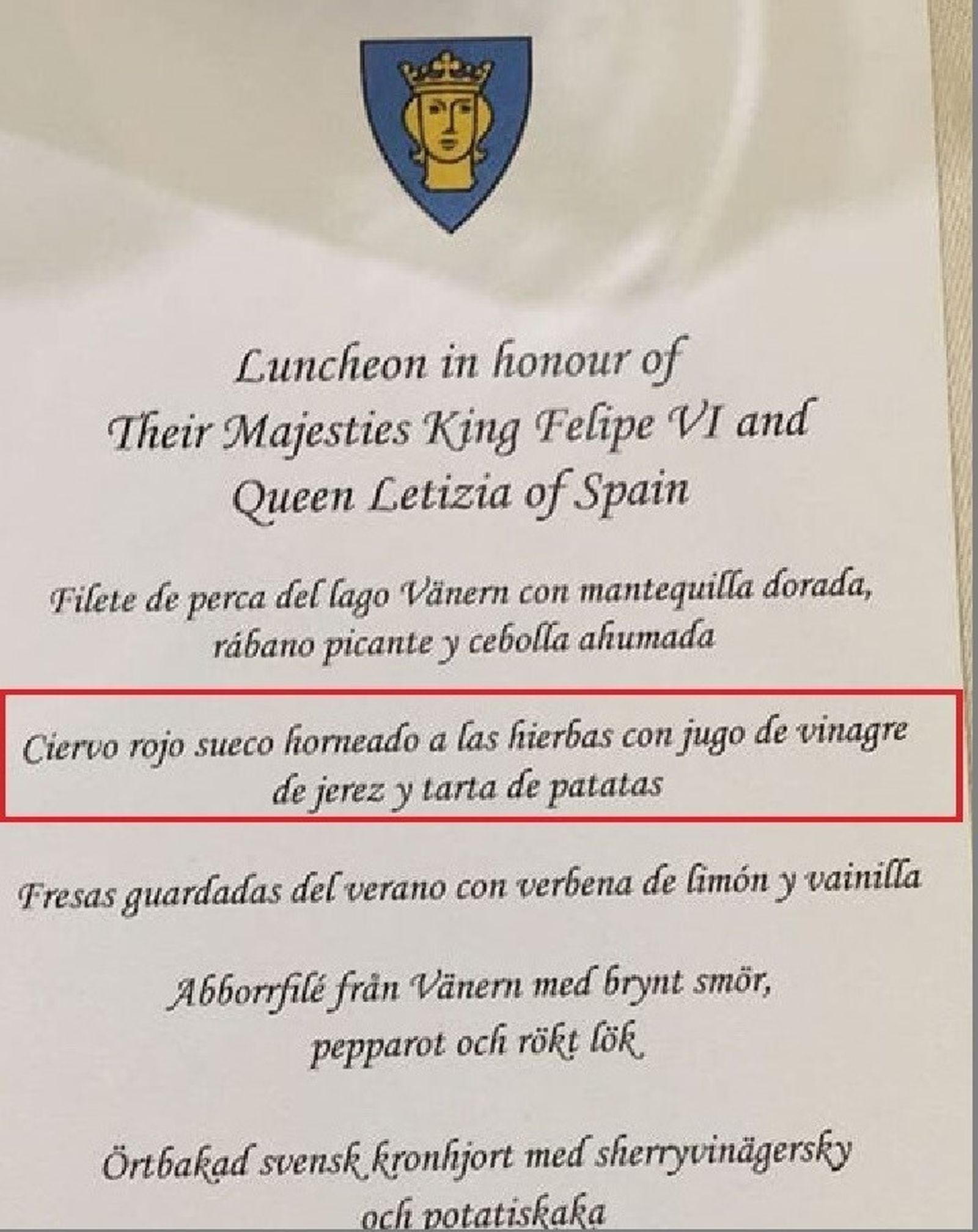 Menú del almuerzo que compartieron los reyes de España y Suecia en el Salón Dorado del Ayuntamiento de Estocolmo.