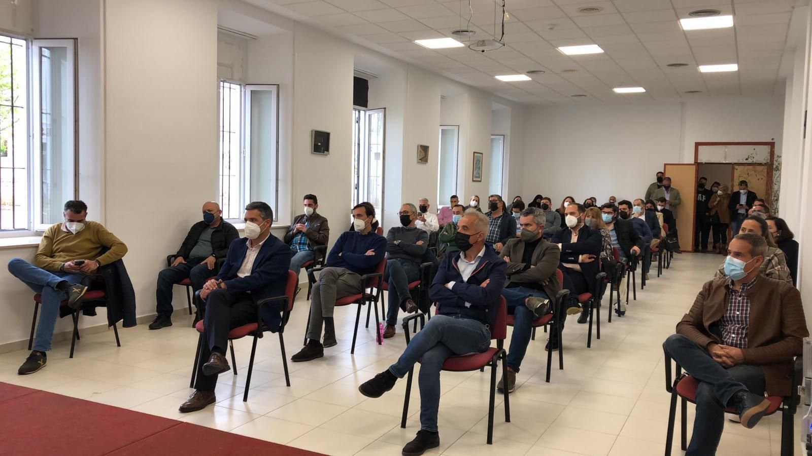 Reunión de Juan Espadas con representantes socialistas de la provincia en San Roque