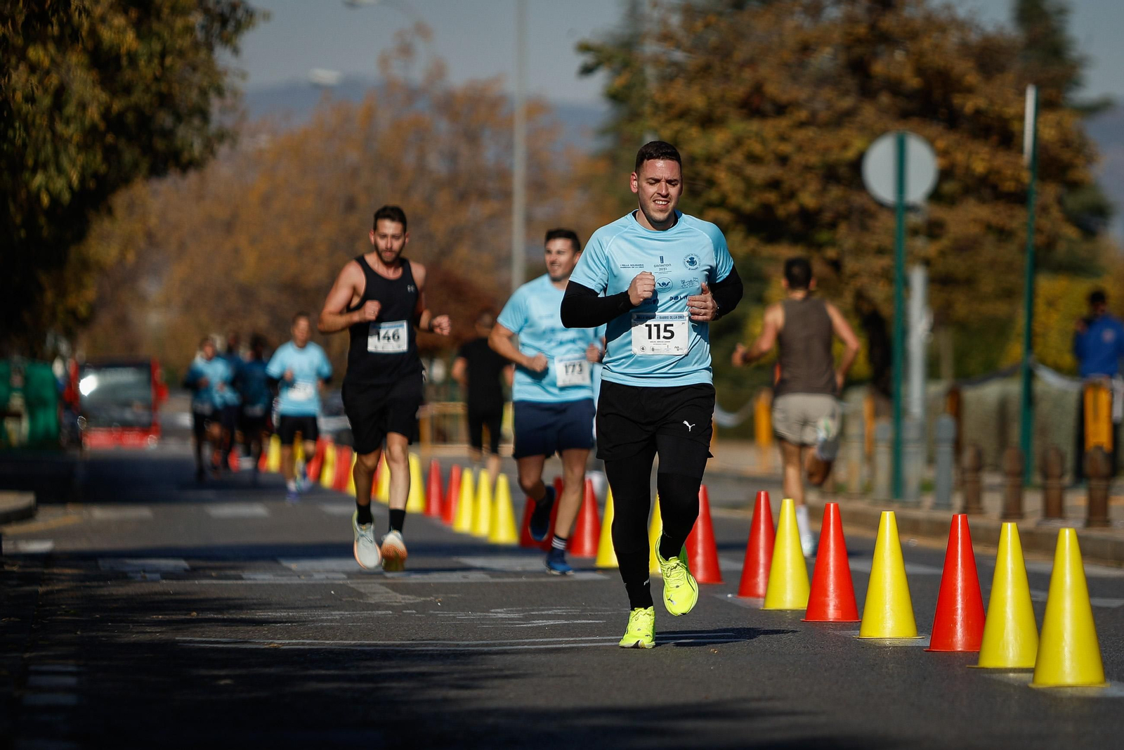 Las mejores imágenes de la Milla Solidaria del Barrio de la Cruz