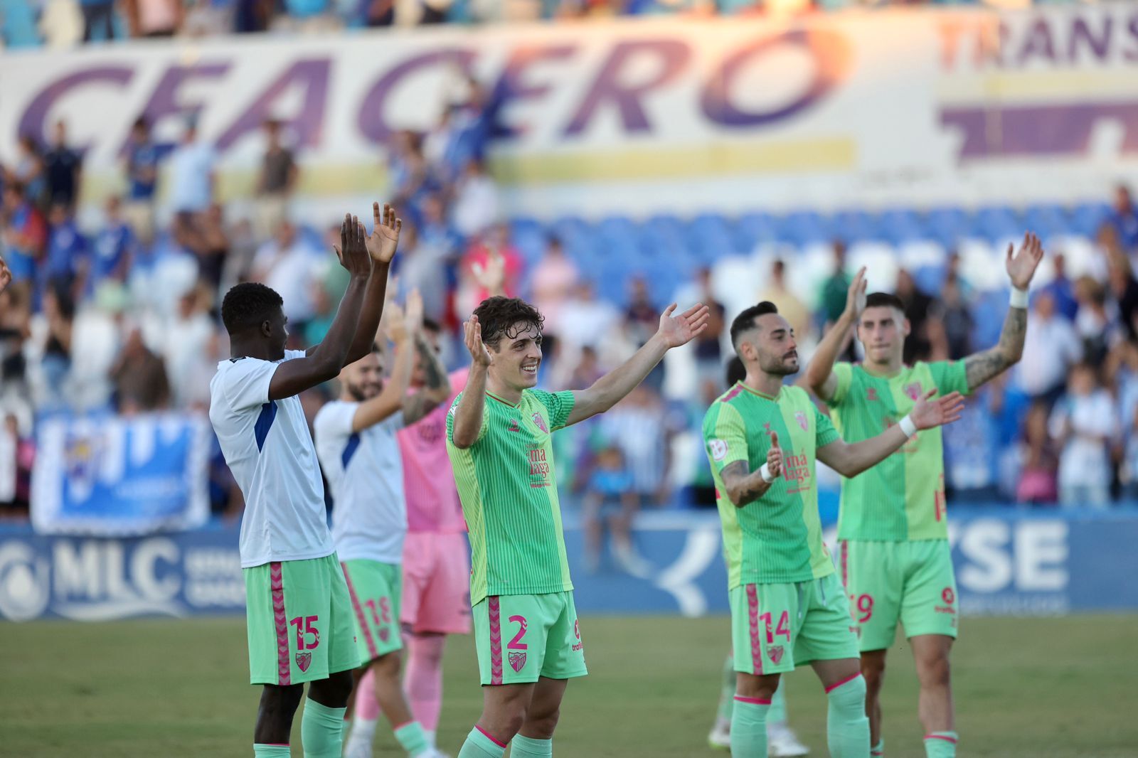 Así celebró el Málaga CF el triunfo en Linares
