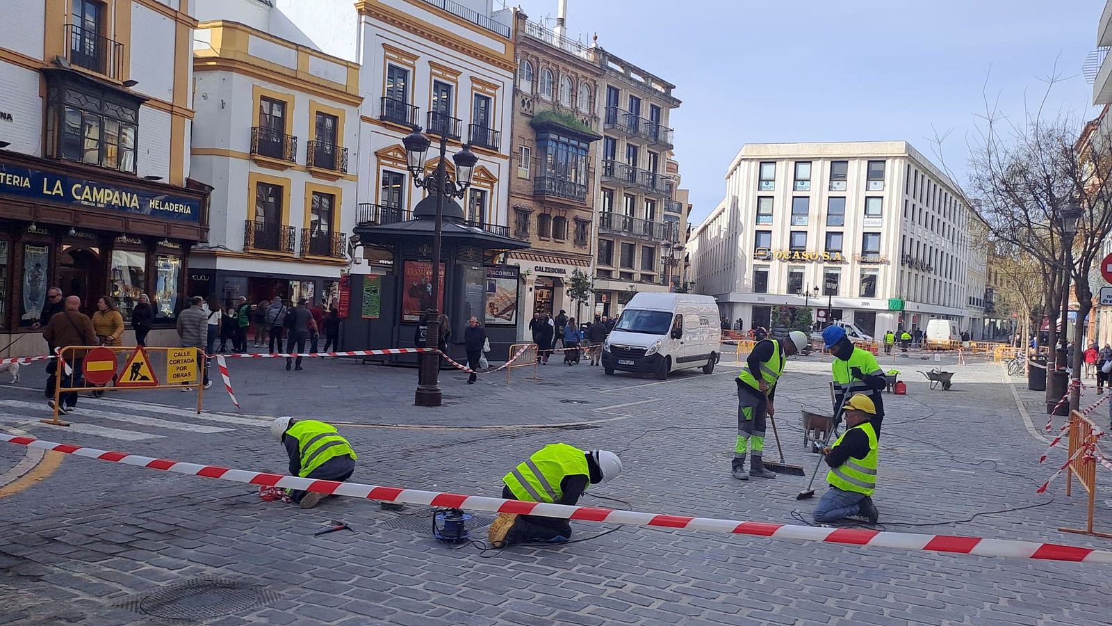 La Plaza de la Campana, en obras.