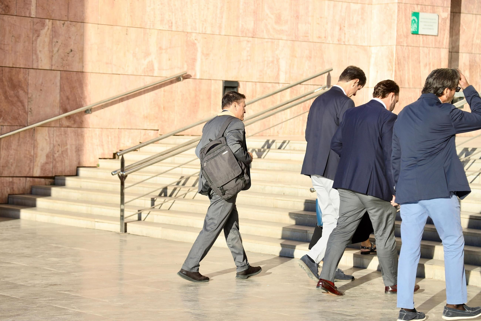 Las fotos del juicio Málaga-BlueBay por el caso camisetas