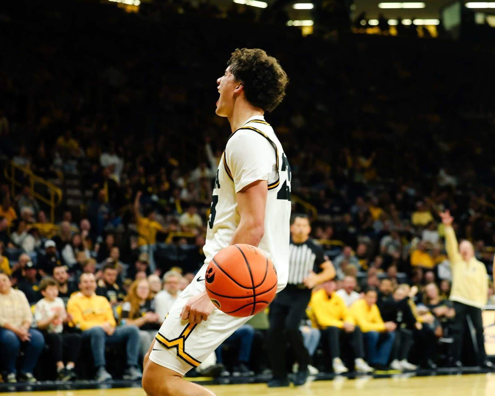 Buen arranque de Álvaro Folgueiras en la NCAA con Iowa