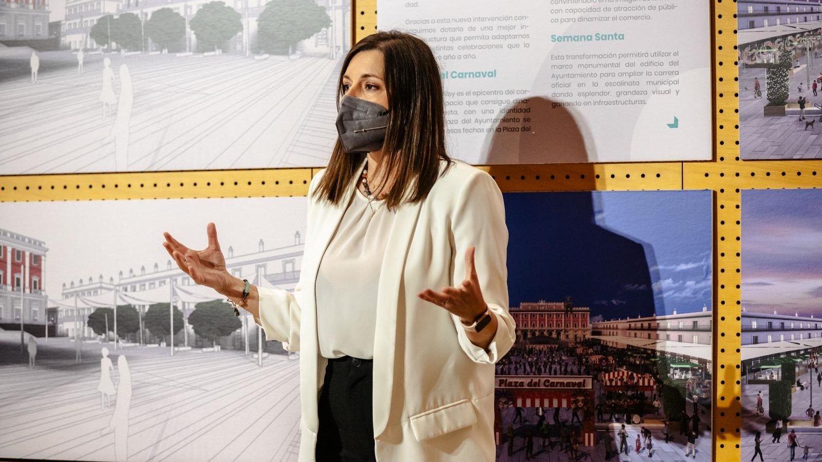 Patricia Cavada durante la presentación del proyecto de remodelación de la plaza del Rey.