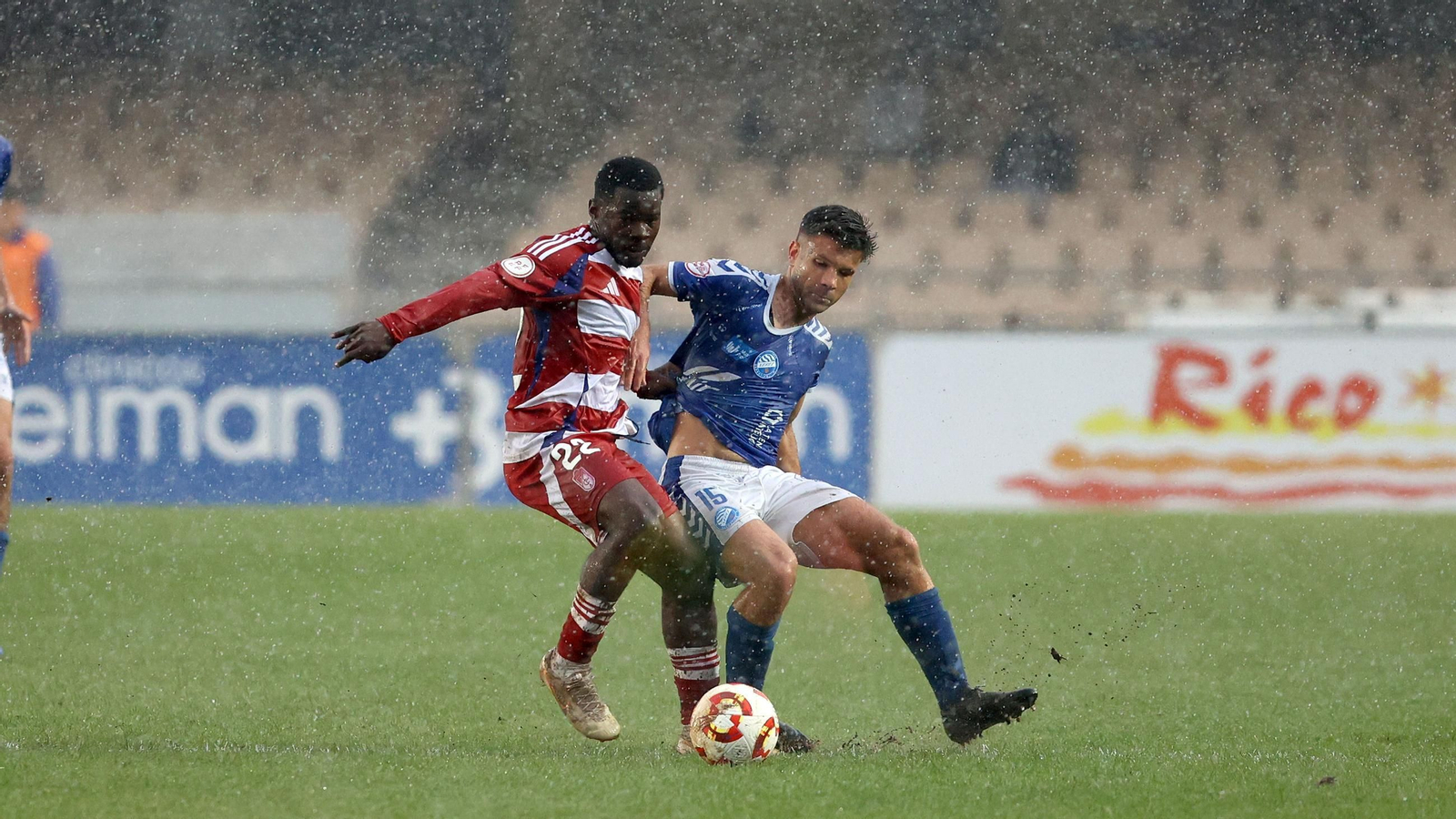 Imágenes del Xerez DFC contra el Recreativo Granada