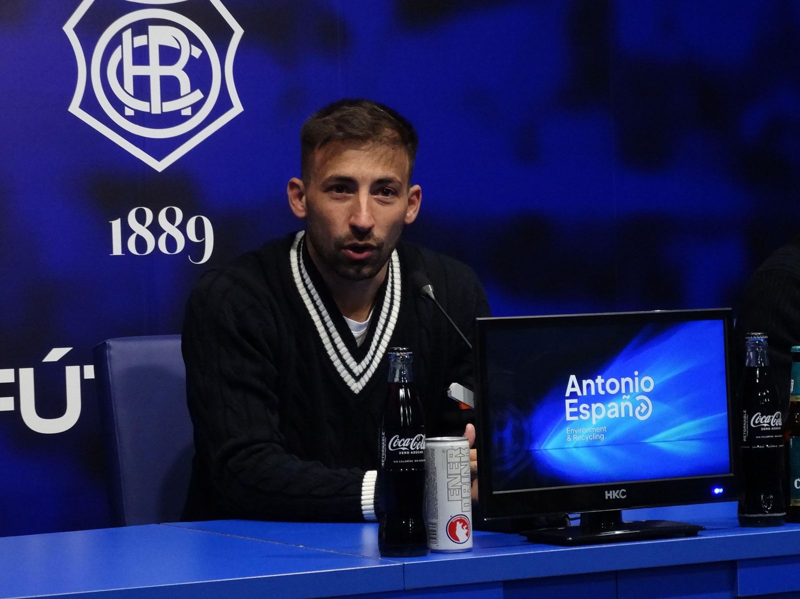 La presentación de los nuevos fichajes del Recre, en fotografías