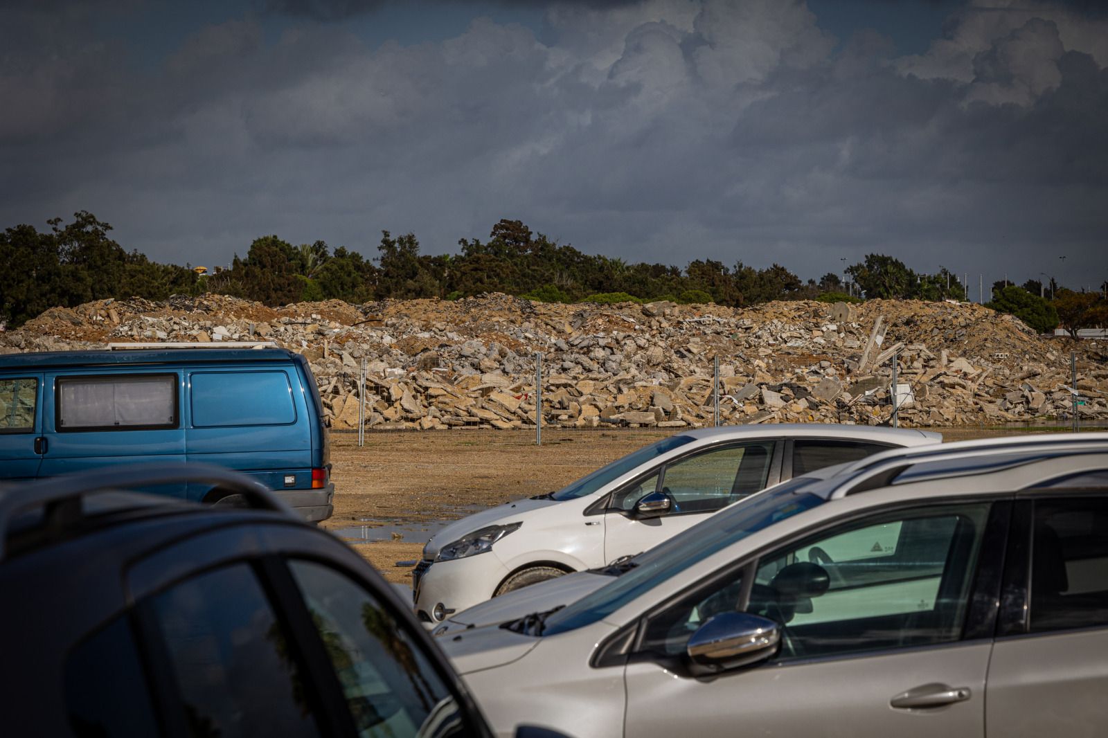 Vehículos estacionados en La Magdalena, en una imagen de archivo.