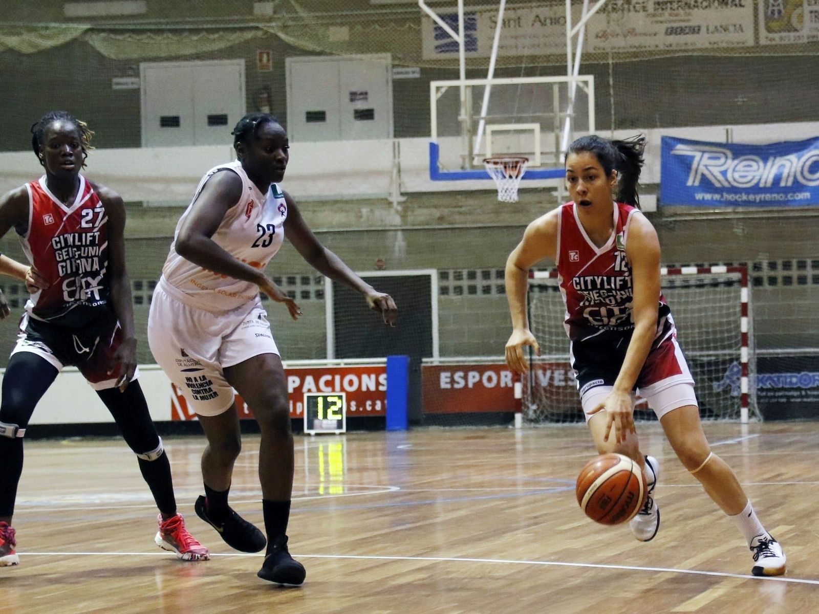 Las almerienses no dieron el tipo en Gerona