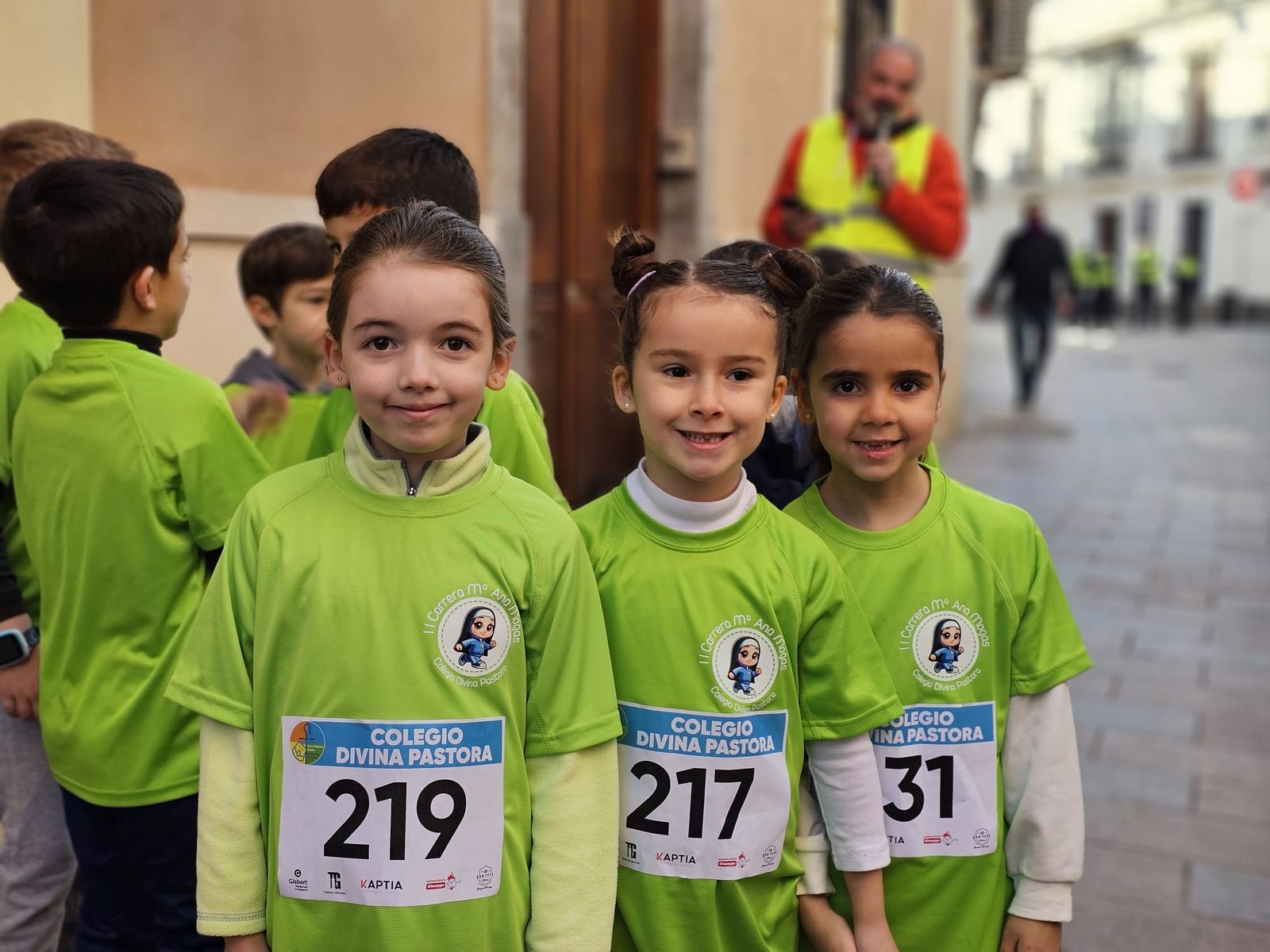 El colegio Divina Pastora de Córdoba celebra su II Carrera Mª Ana Mogas, en imágenes