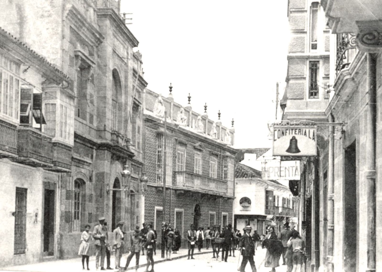El Ayuntamiento de Algeciras aprueba el expediente de pesos y medidas para el periodo 1870-71.