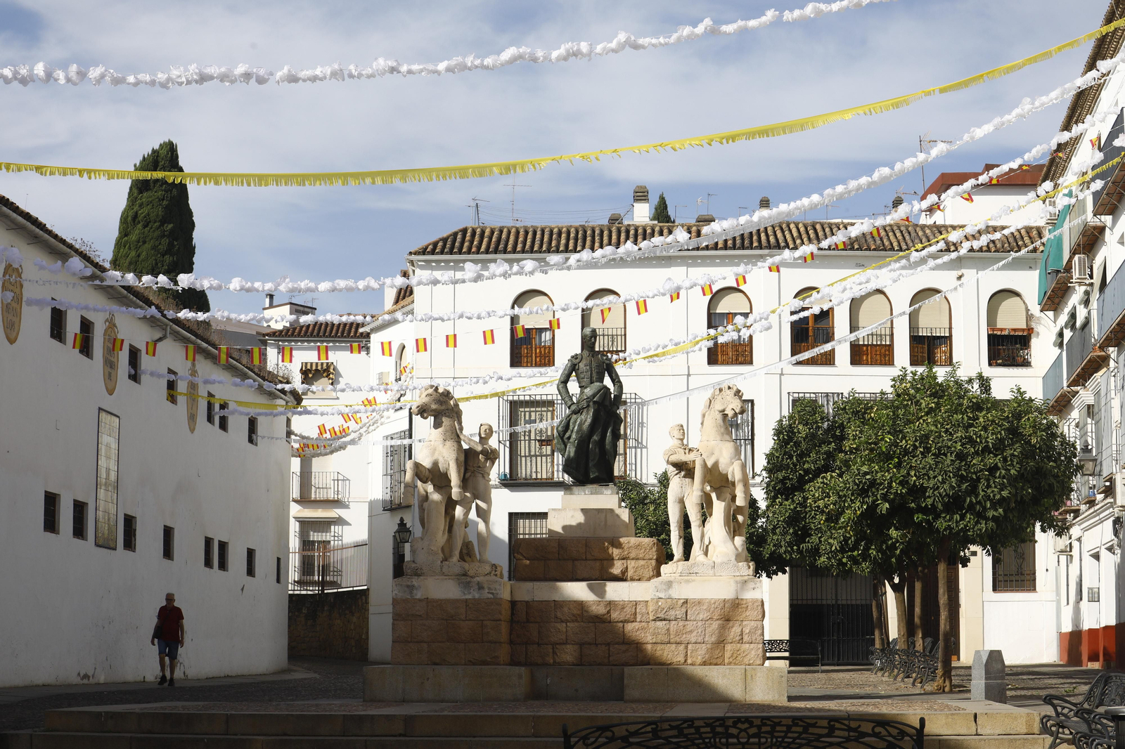 Córdoba se engalana para la coronación pontificia de la Virgen de la Paz y Esperanza, en imágenes
