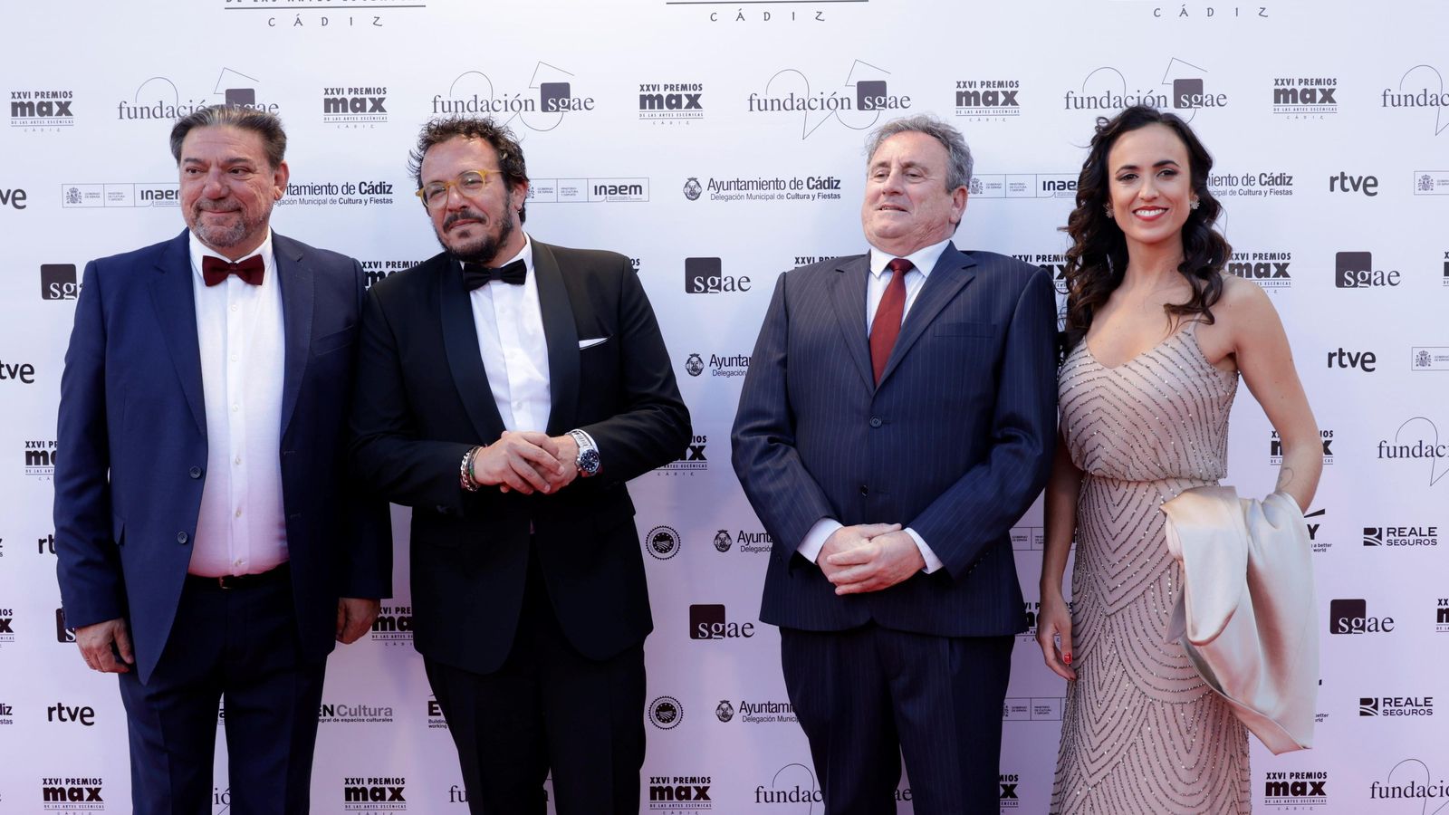 El alcalde de Cádiz, José María González Santos, y la delegada de Cultura, Lola Cazalilla, con el guionista Antonio Onetti y Juan José Solana, presidente de la Fundación SGAE.