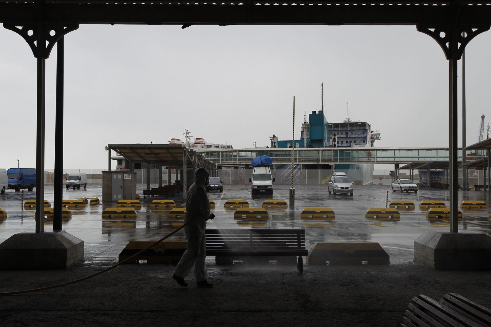 Fotogalería Coronavirus. Actuación UME en Almería.