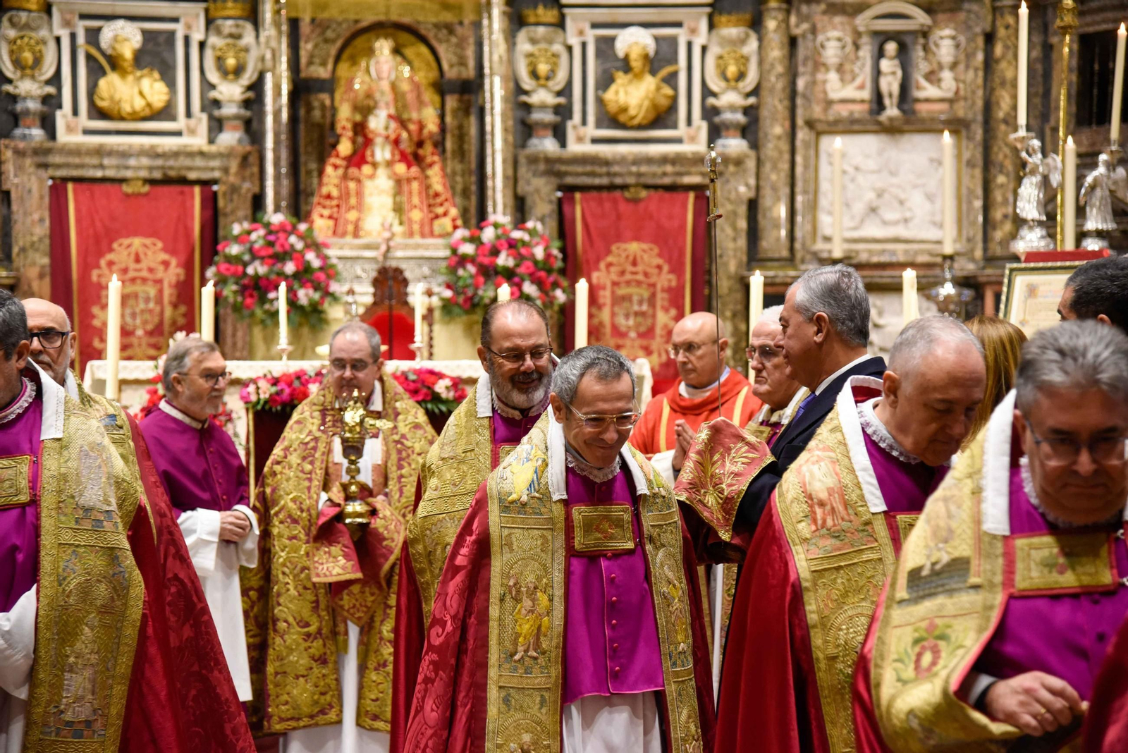 La espada de San Fernando, en la procesión de San Clemente