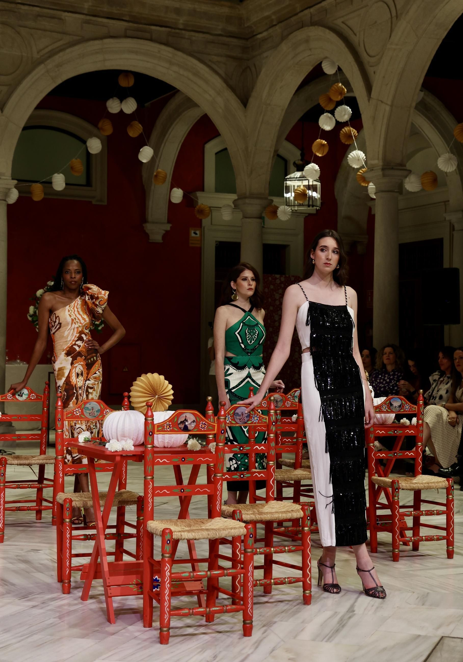 Desfile moda andaluza "Cajasol de moda"