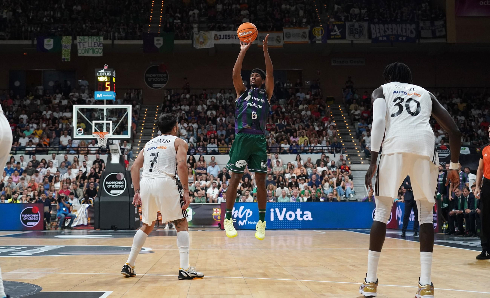 El Real Madrid - Unicaja, final de la Supercopa, en fotos