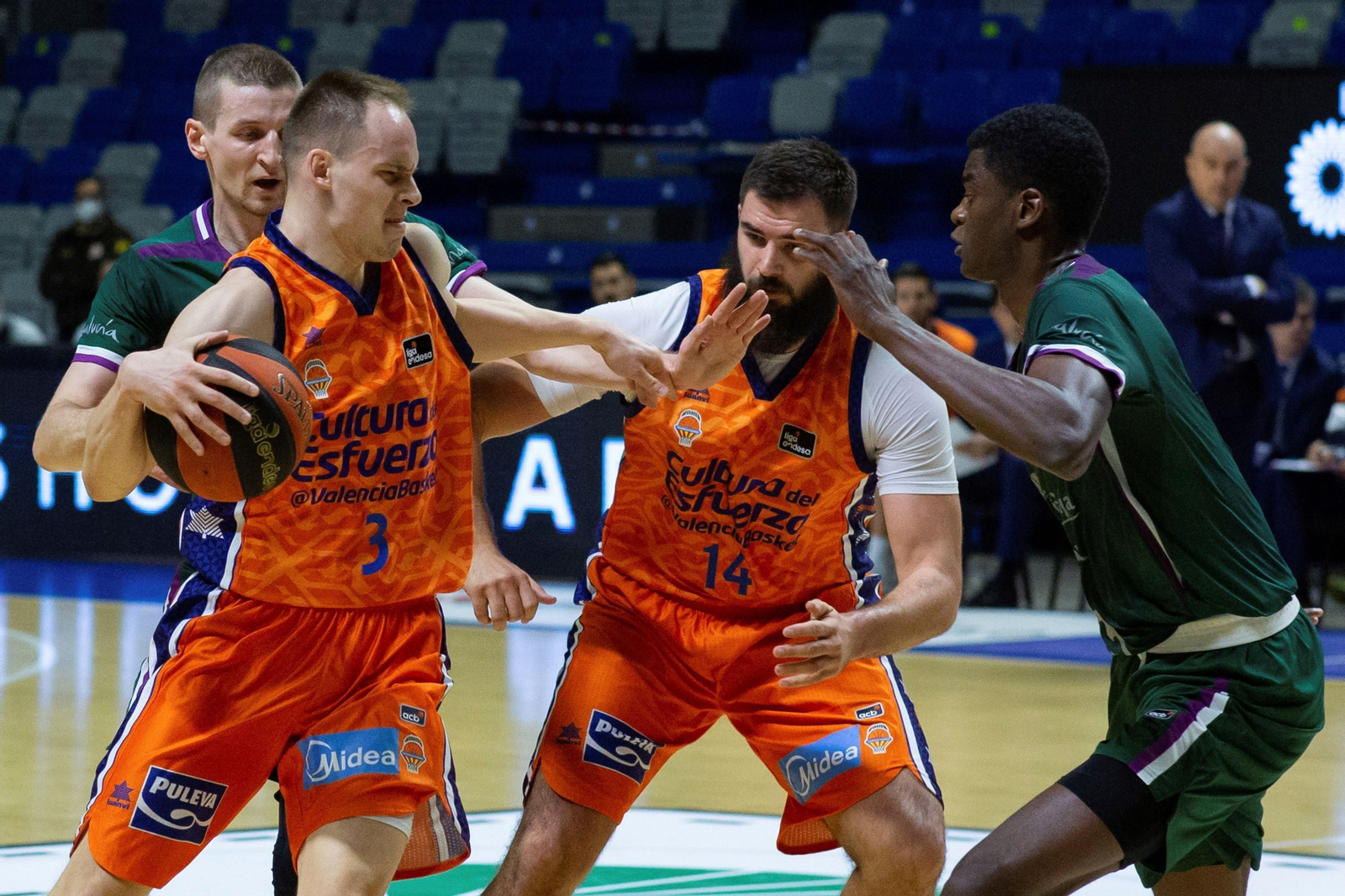 Los cinco años de Adam Waczynski en el Unicaja, en fotos