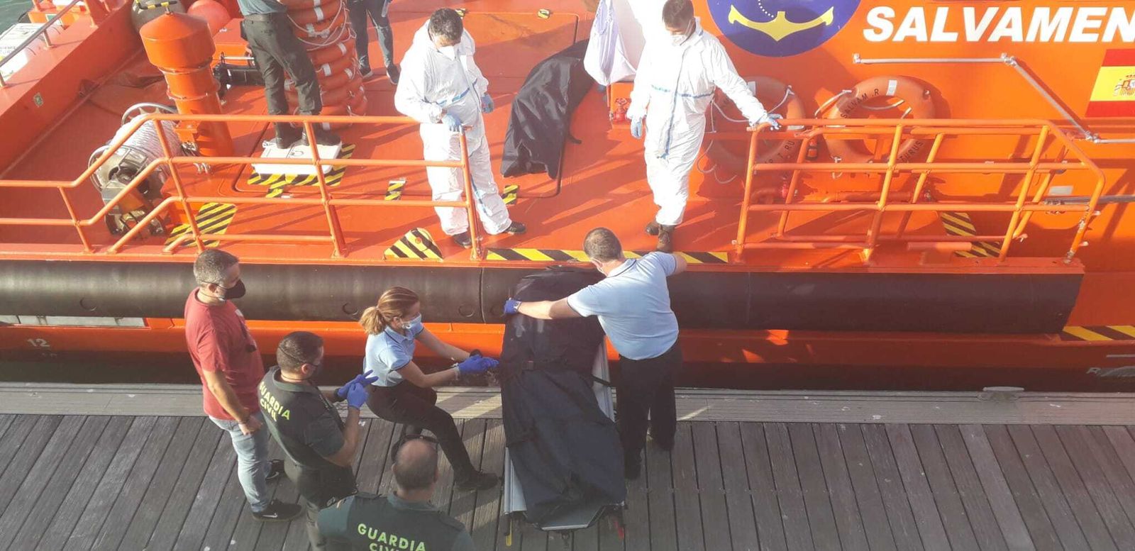 Rescatados dos nuevos cuerpos del naufragio de Trafalgar