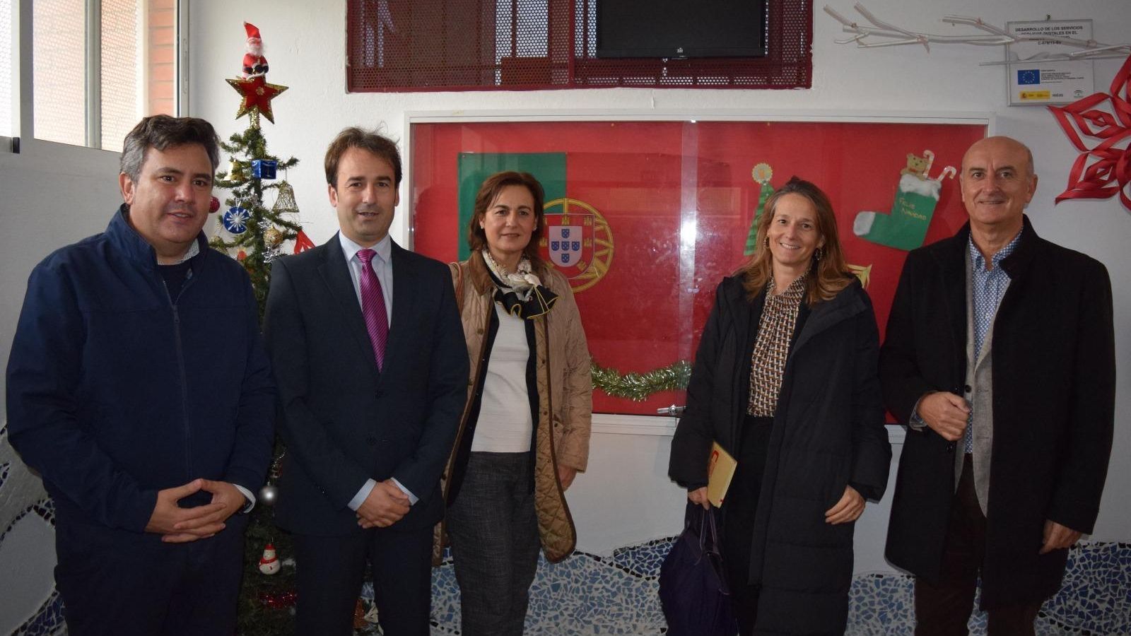 La cónsul General de Portugal en Sevilla y la Consejera de Educación para España y Andorra y directora del Instituto Camões visitan el IES José Antonio Fernández Muriel de Lepe