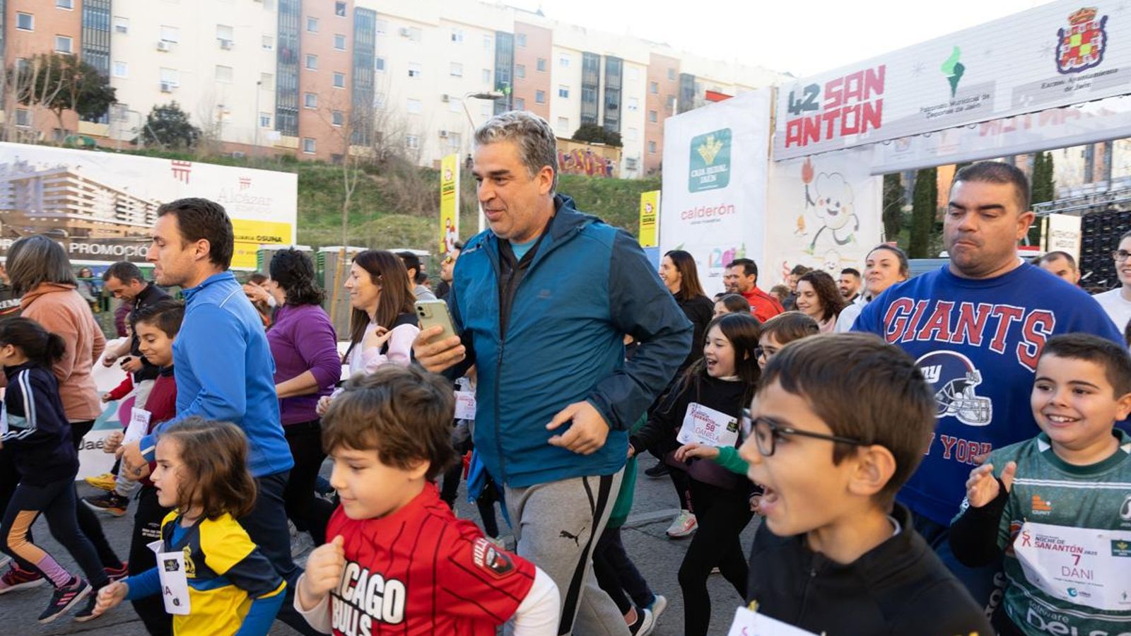 En imágenes: Los niños y niñas de los colegios de Jaén, protagonistas de la San Antón Escolar