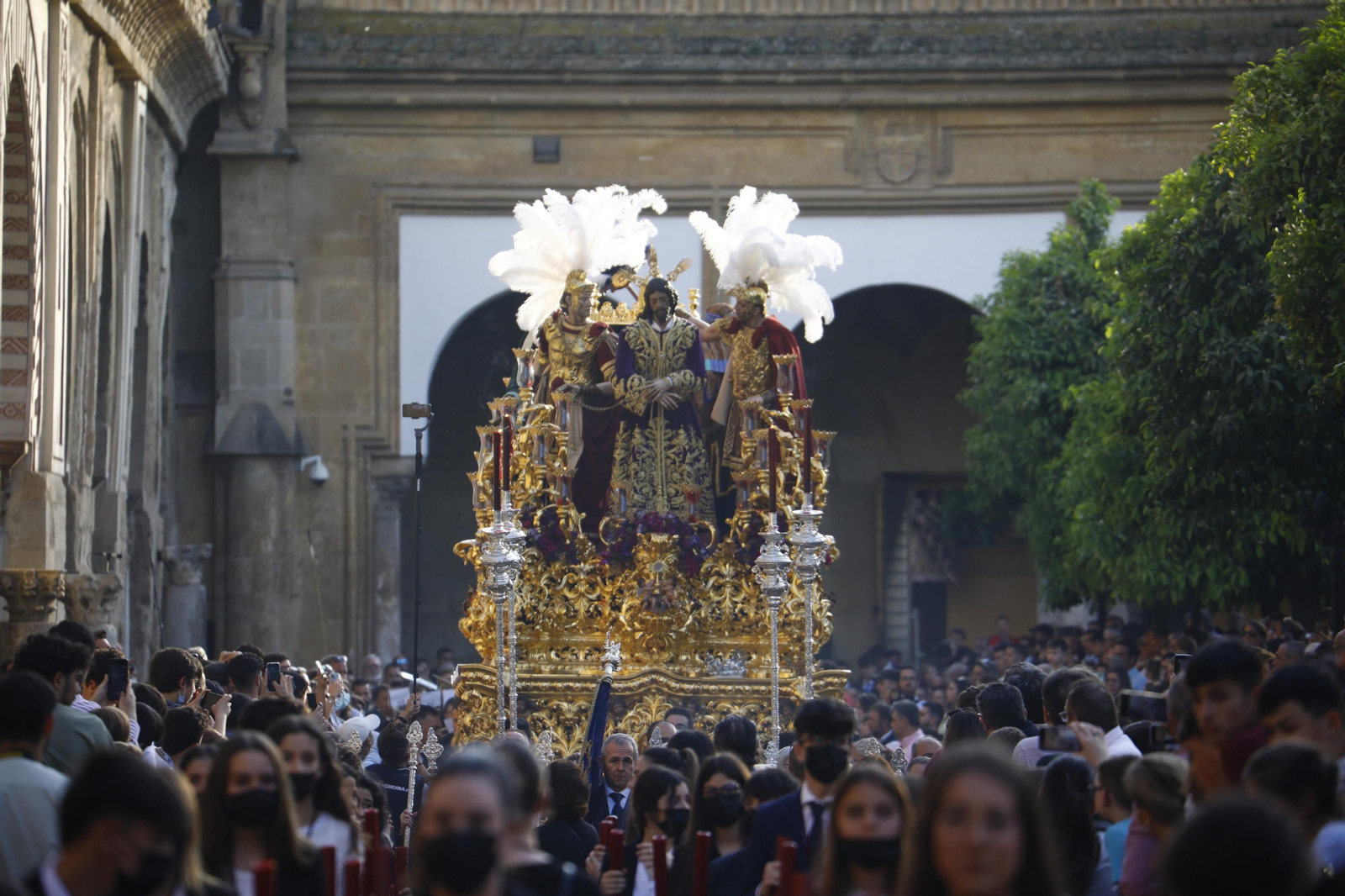 El traslado de la hermandad de la Estrella de Córdoba, en imágenes