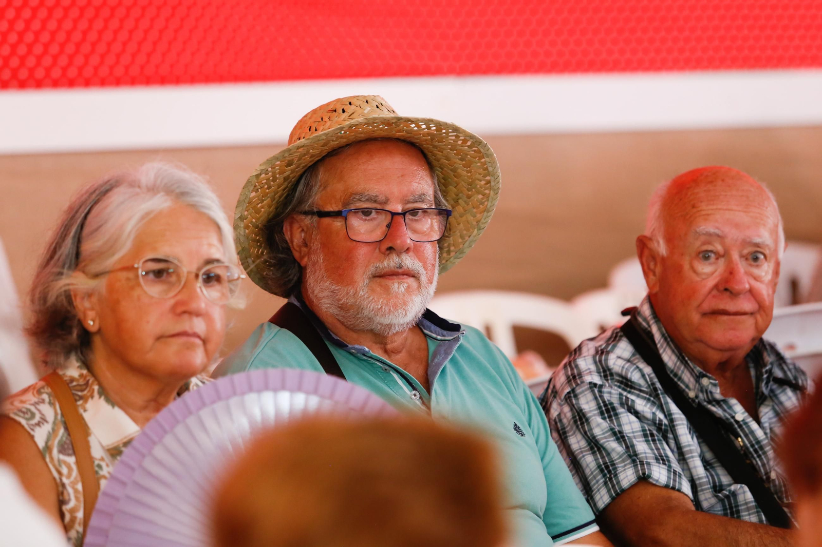 Búscate en las fotos del lunes en la Feria de Tarifa