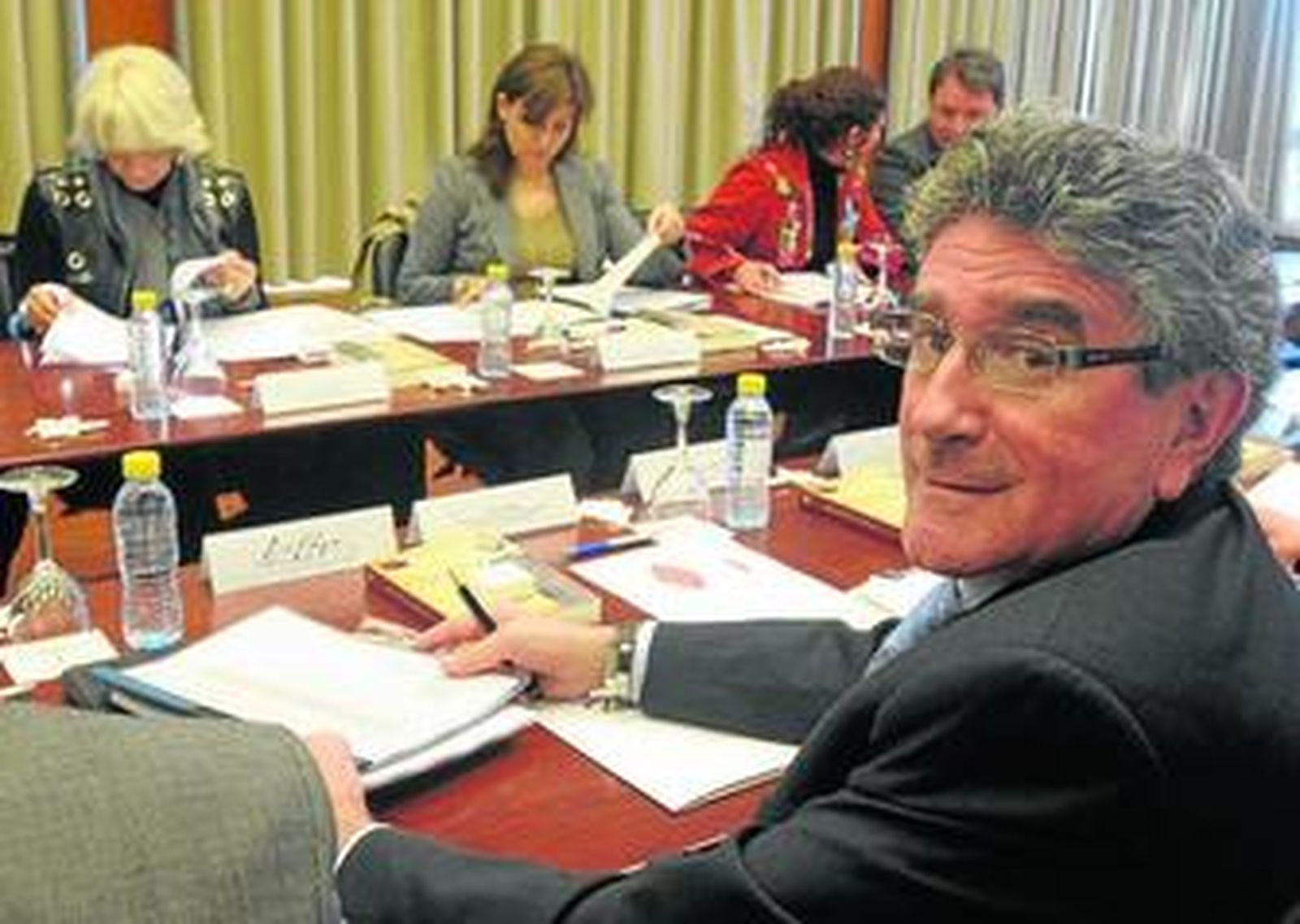 Luis Pizarro presidió ayer en la Delegación del Gobierno la Junta de Gobierno del Consorcio.