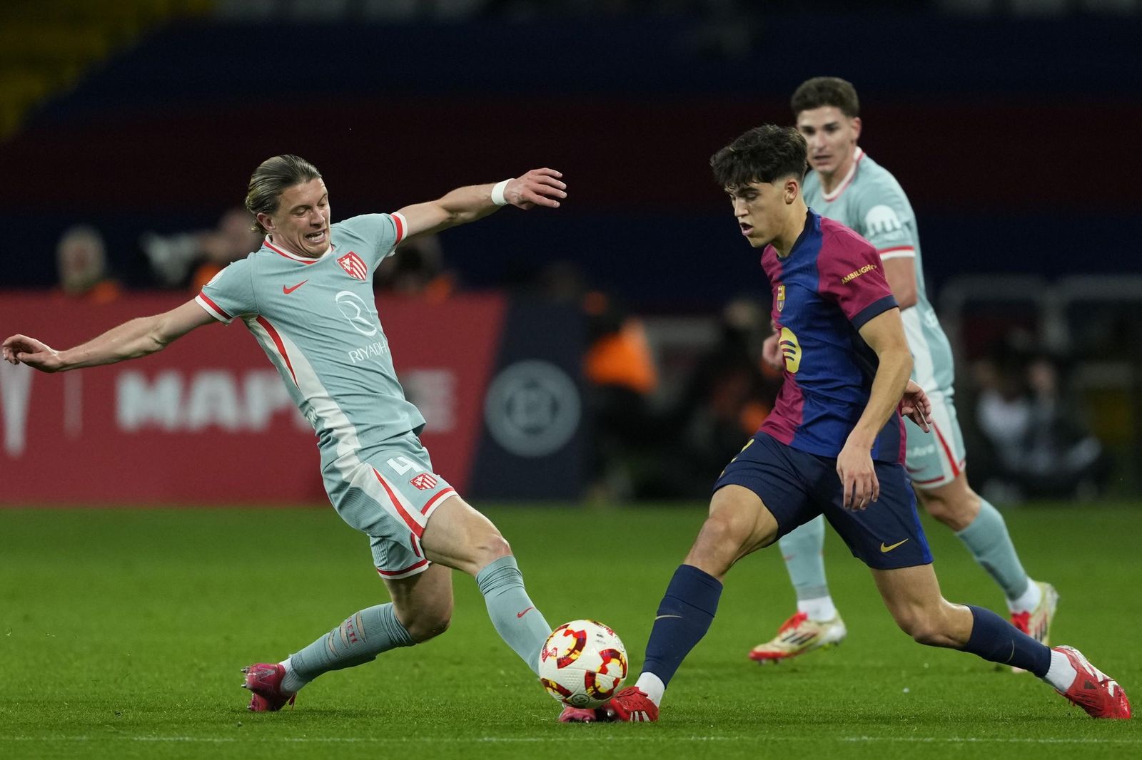 Las fotos del espectacular Barcelona - Atlético de Madrid