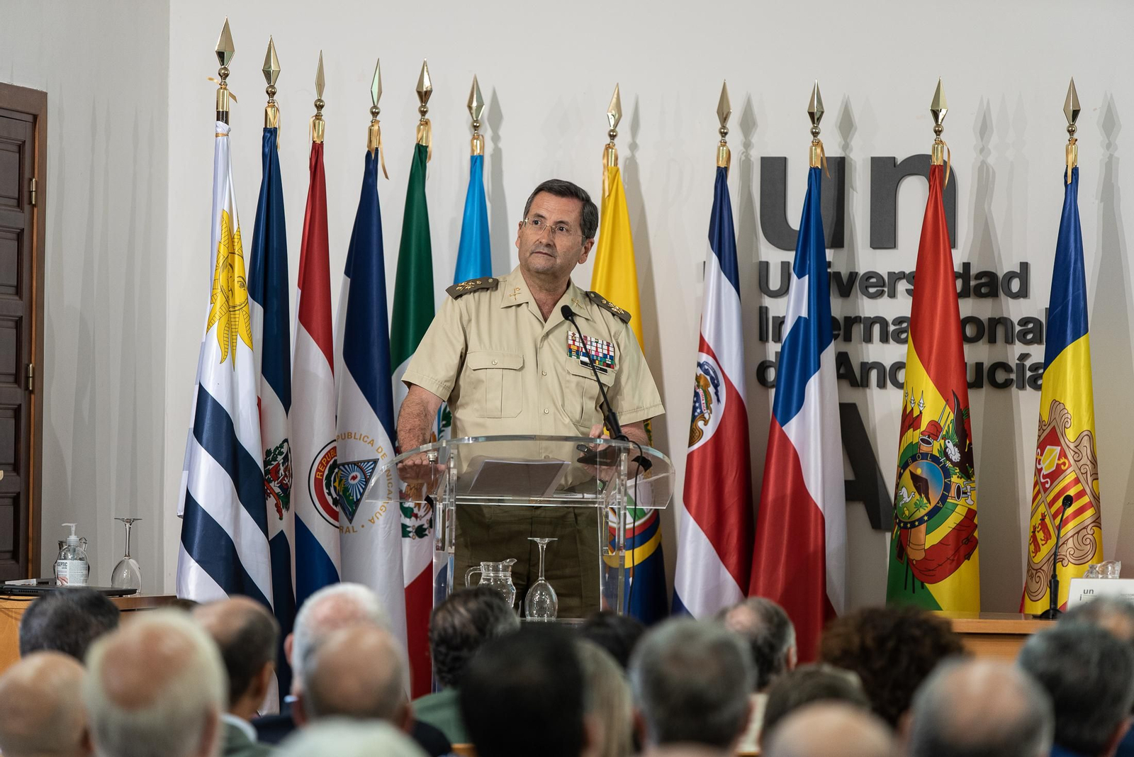 Imágenes de la jornada de inauguración de los cursos de verano de la UNIA