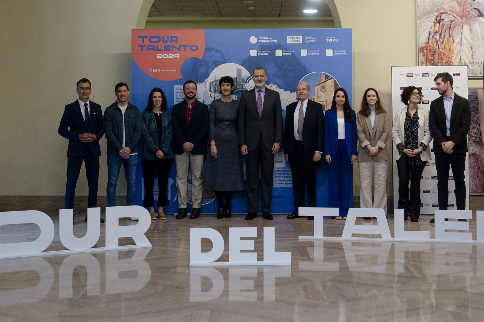 El rey Felipe VI visita Cádiz con motivo de la entrega del Premio Princesa de Girona Social 2024.