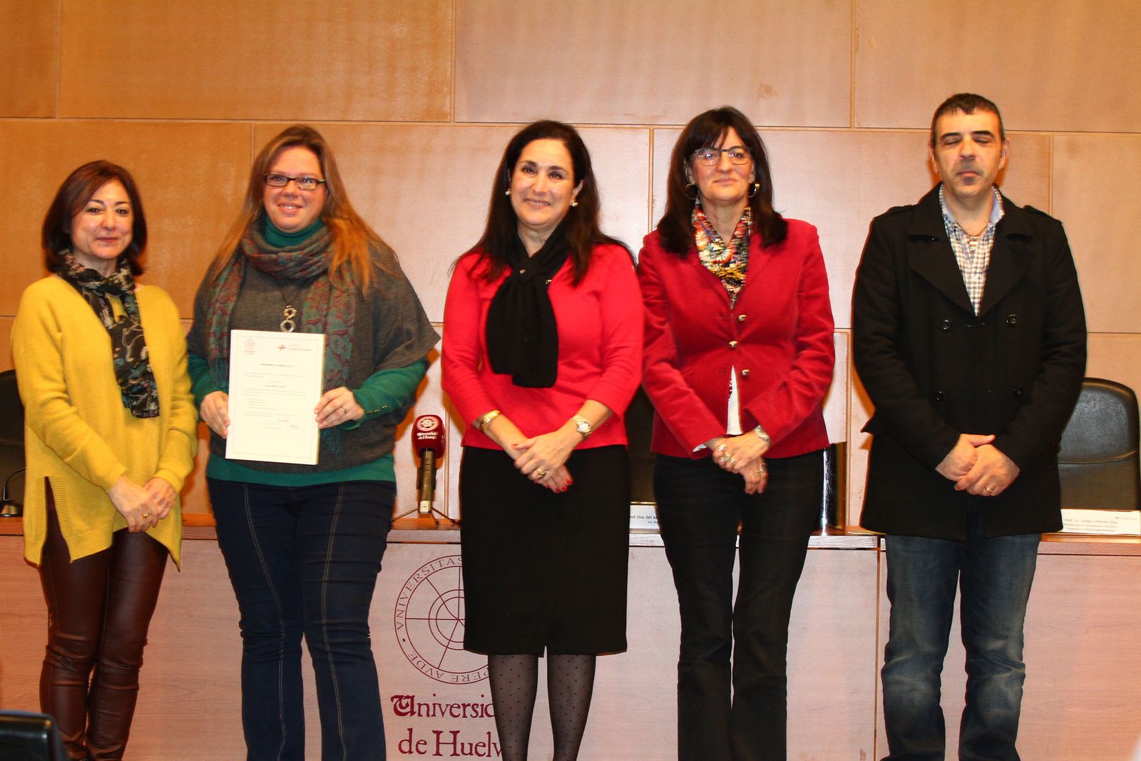 entrega los Premios 'Alumno 10c' de la cátedra Fundación Cepsa